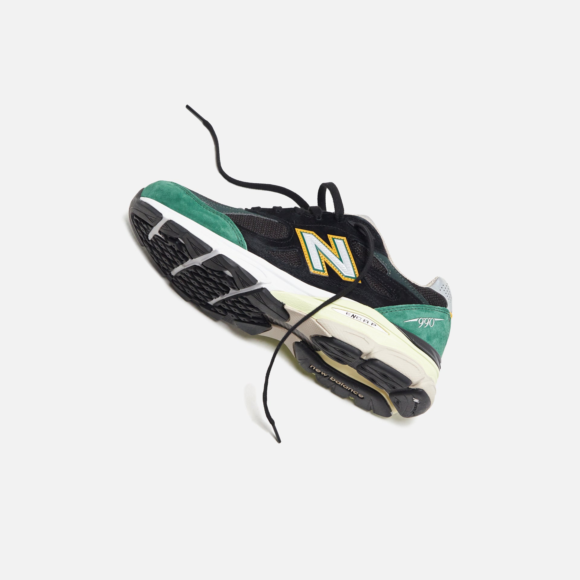 New Balance 990 v3 - Green / Black