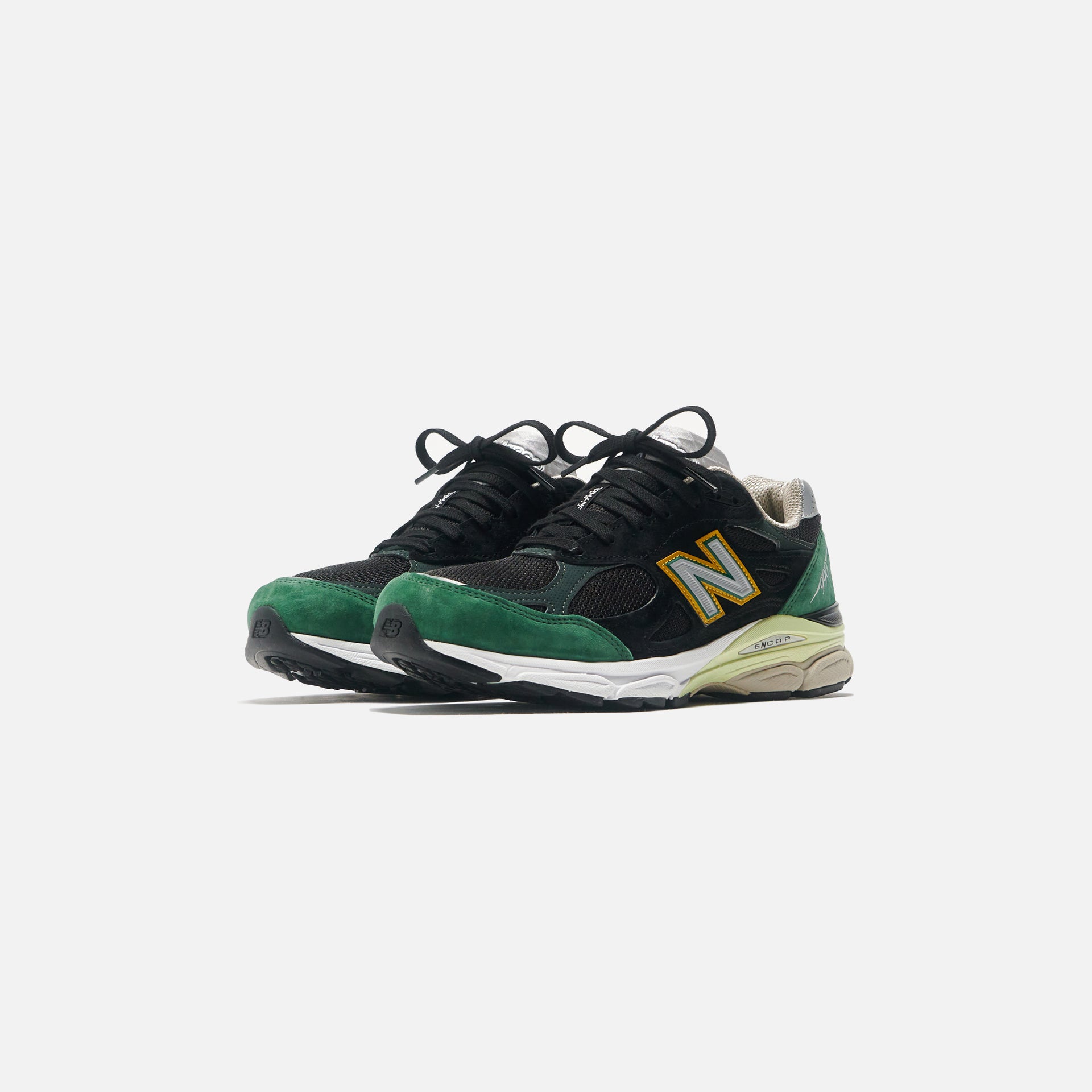 New Balance 990 v3 - Green / Black