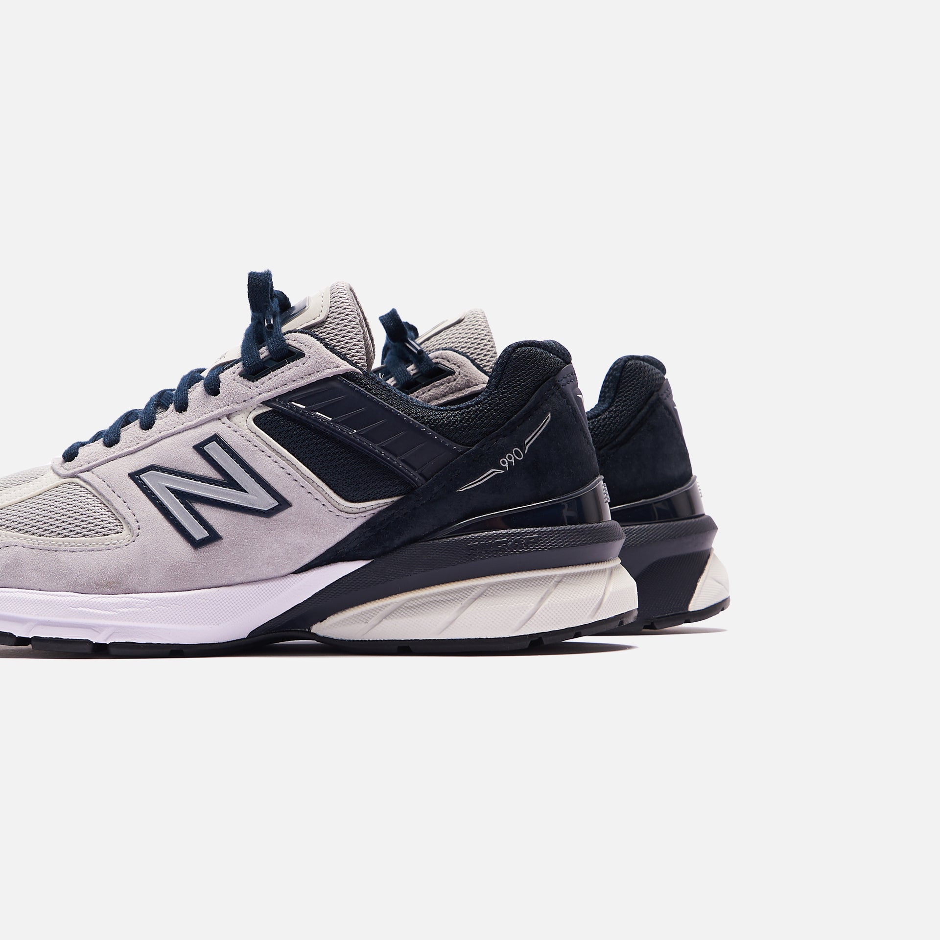 New Balance 990 V5 - Black / Grey