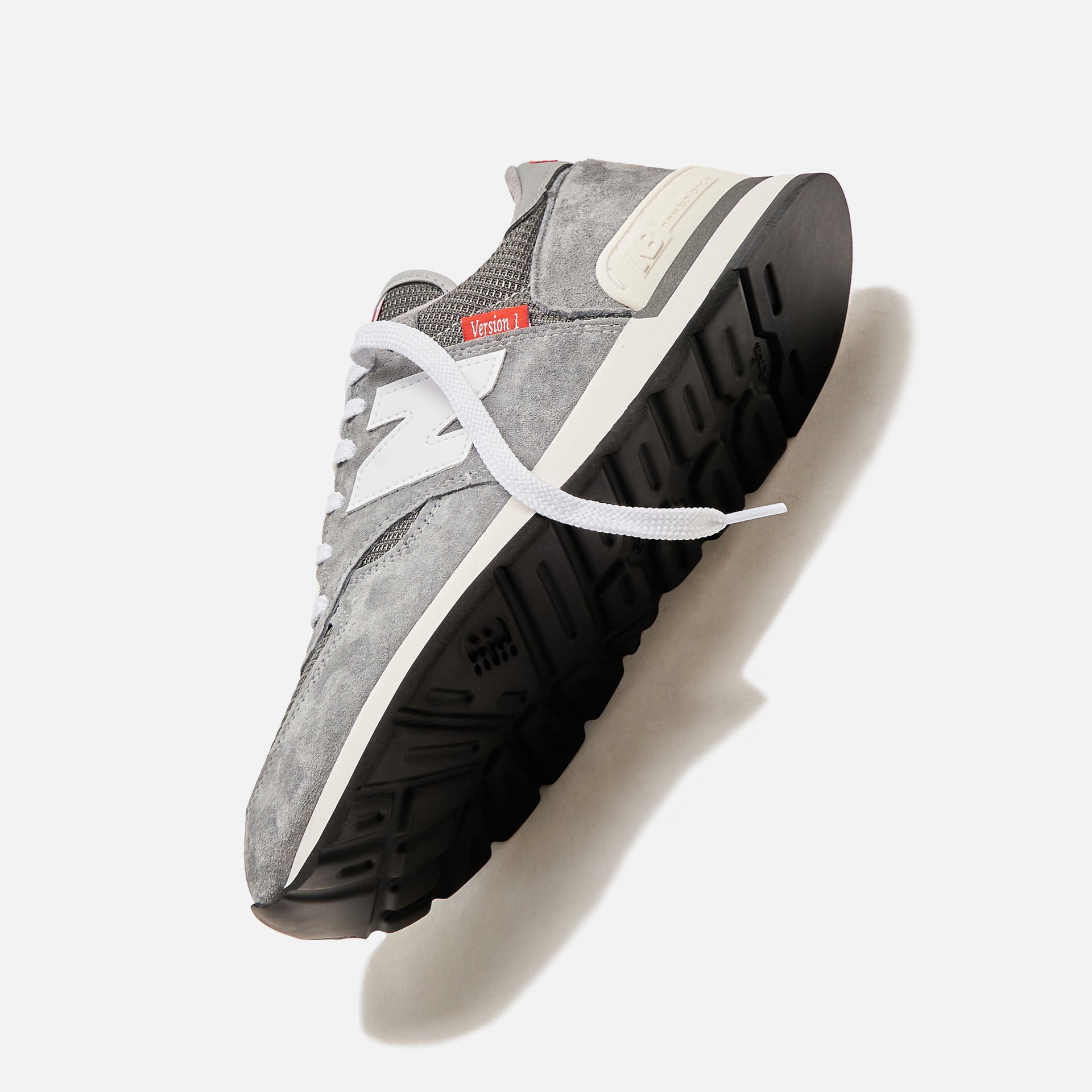 New Balance Made in US 990v1 - Grey / Red