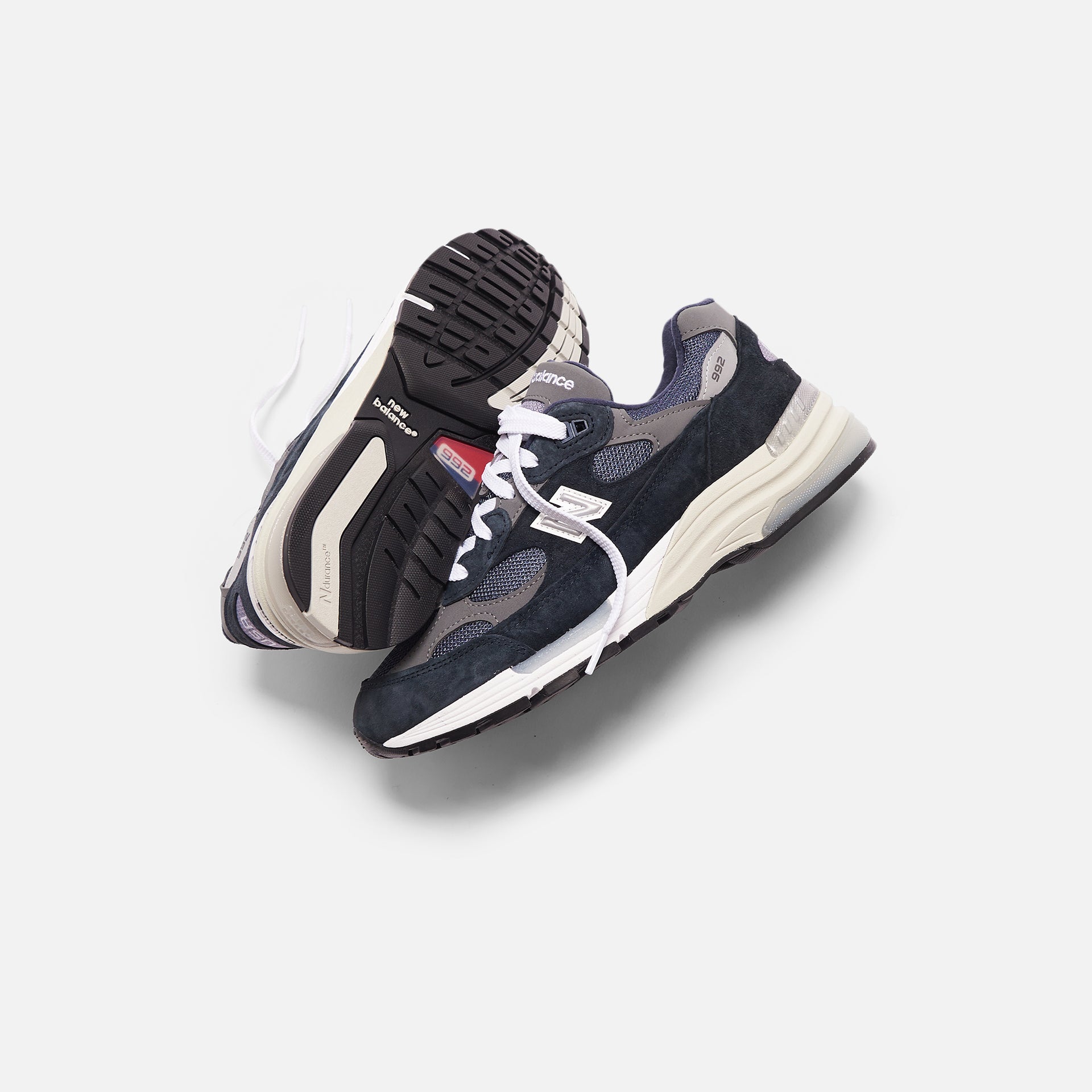 New Balance M992GG - Navy