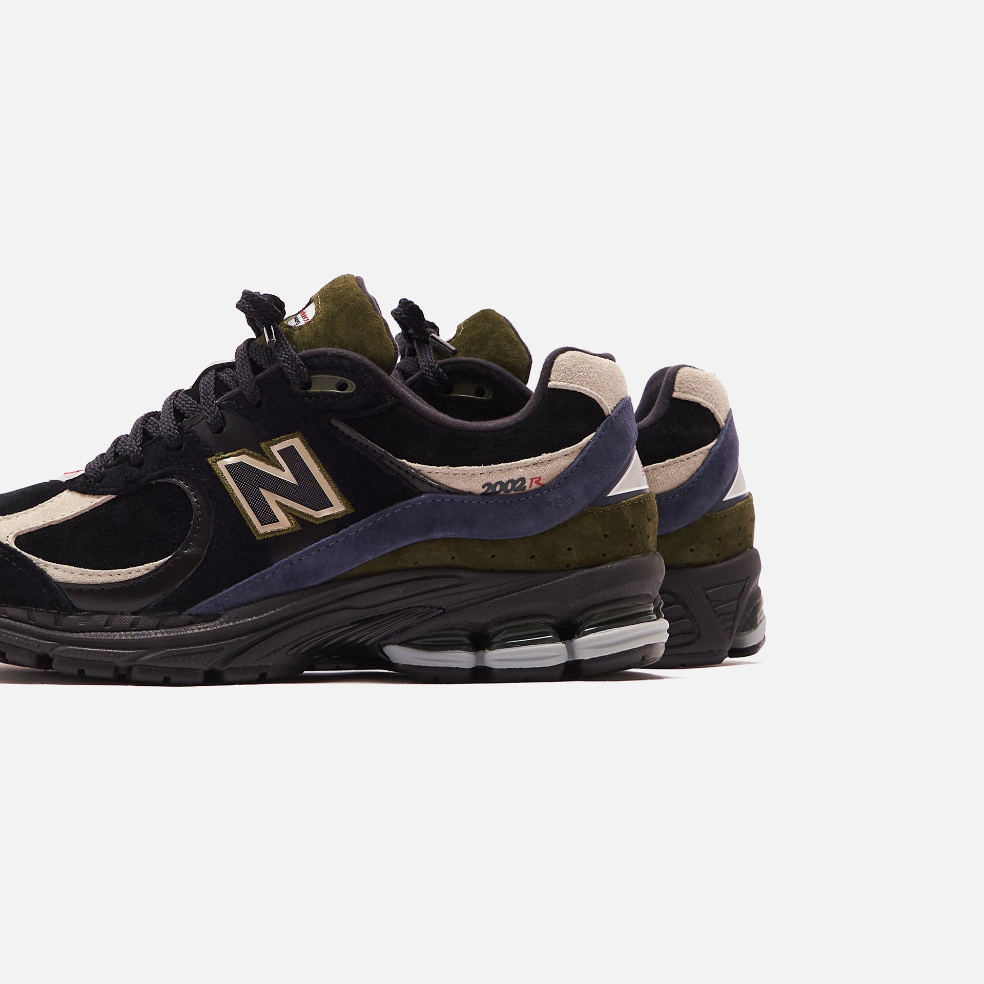 New Balance 2002R - Black / Oak Leaf Green / Grey Oak