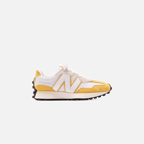 New Balance 327 - White / Aspen