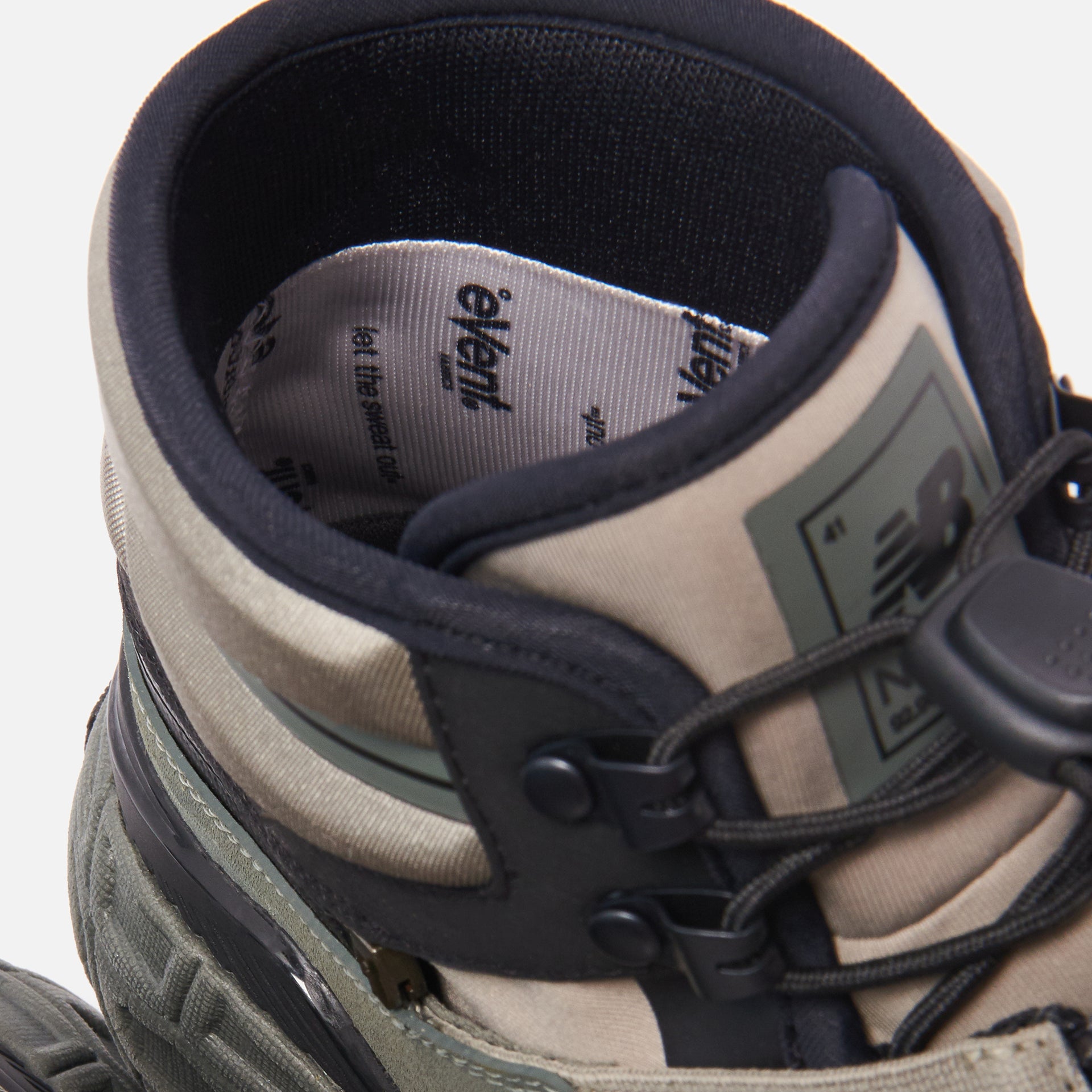 New Balance x Snow Peak Niobium 2020 - Tan / Green