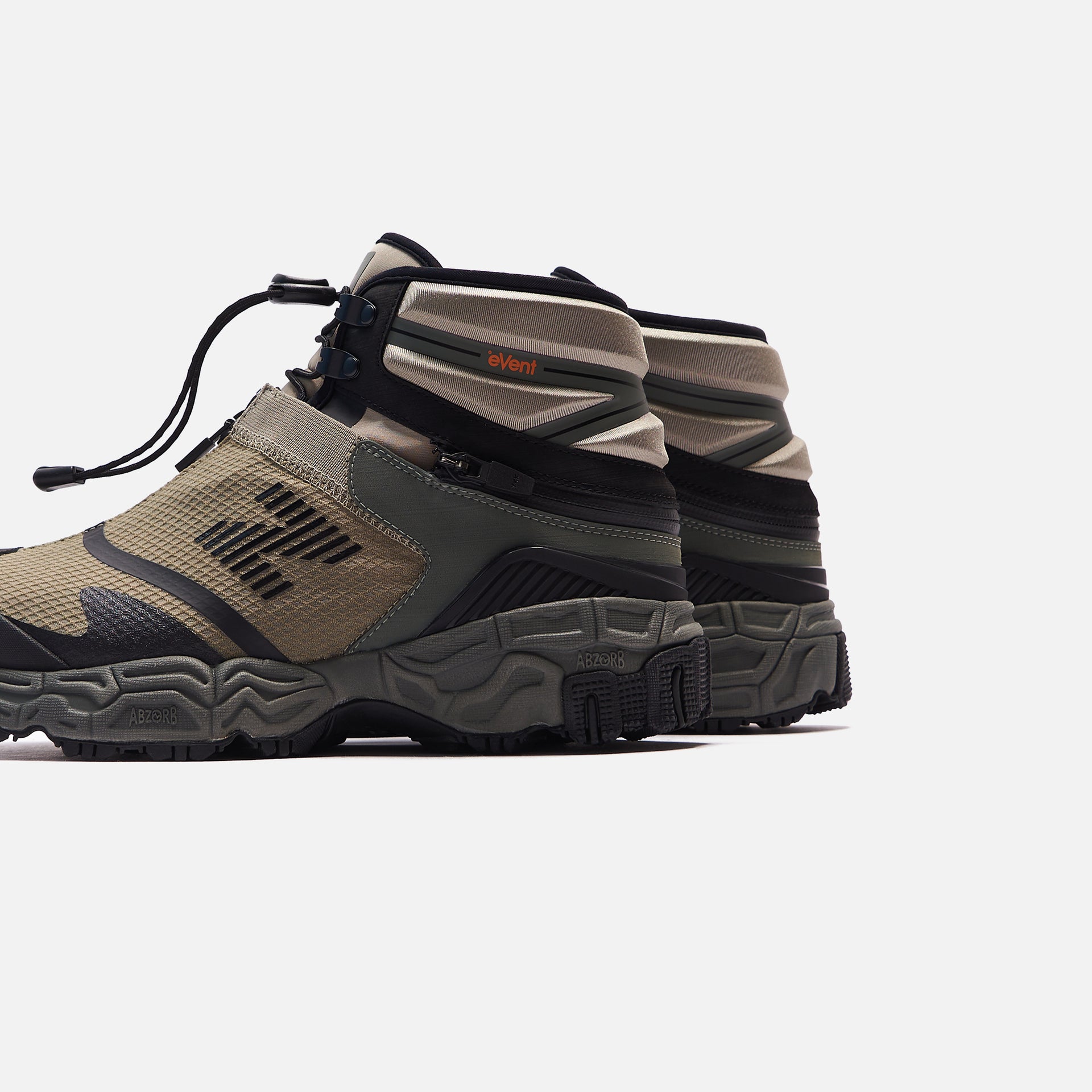 New Balance x Snow Peak Niobium 2020 - Tan / Green