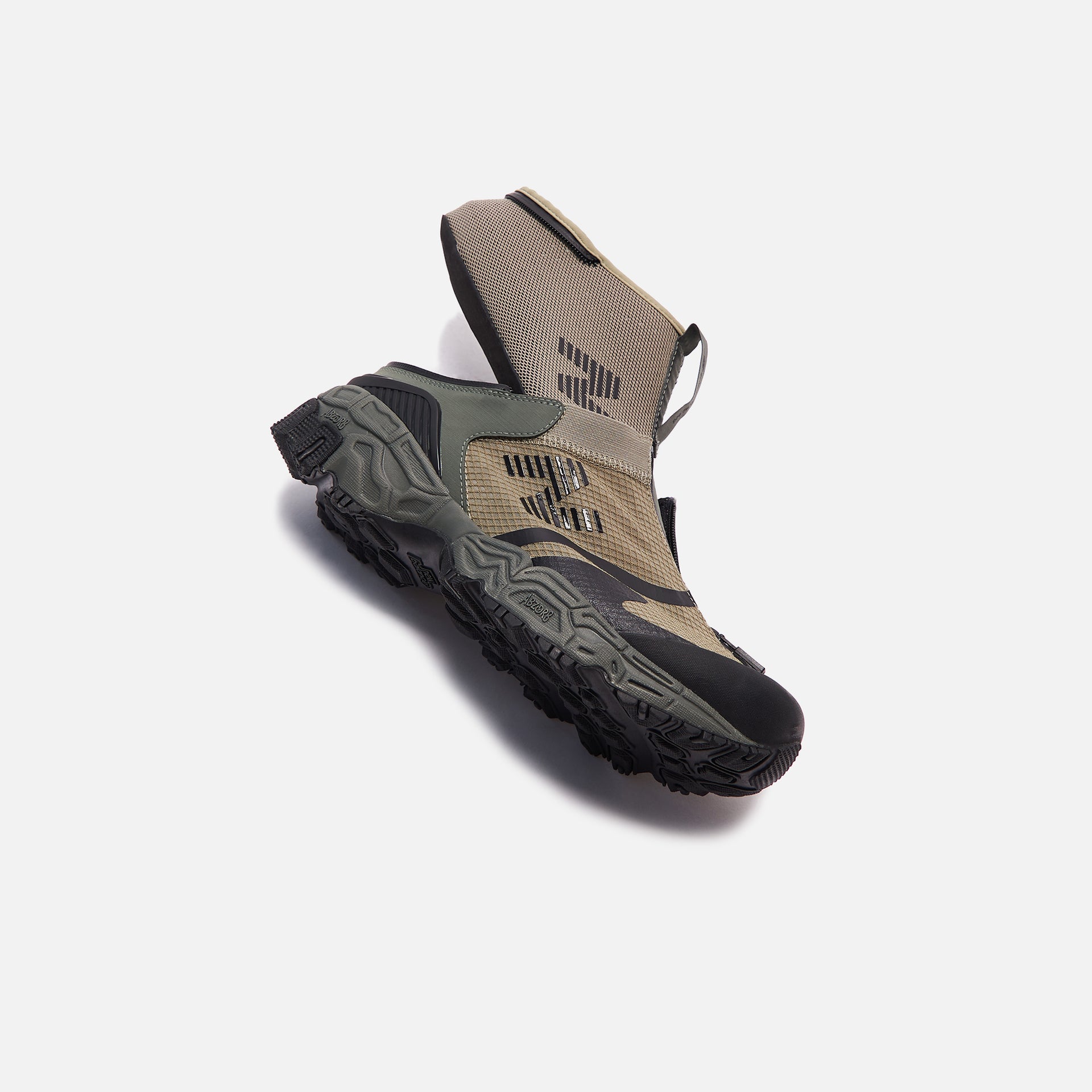 New Balance x Snow Peak Niobium 2020 - Tan / Green