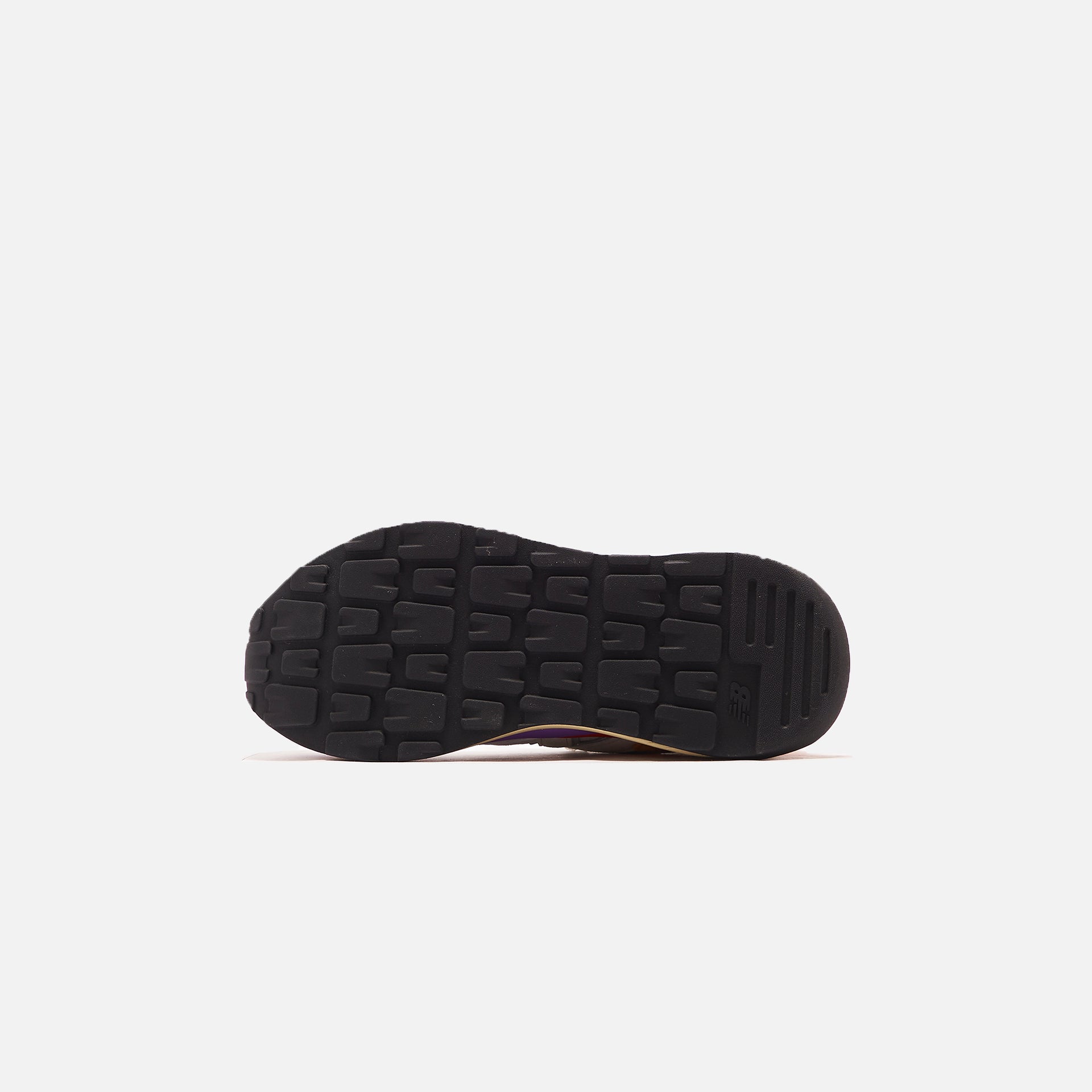 New Balance 5740 - Black