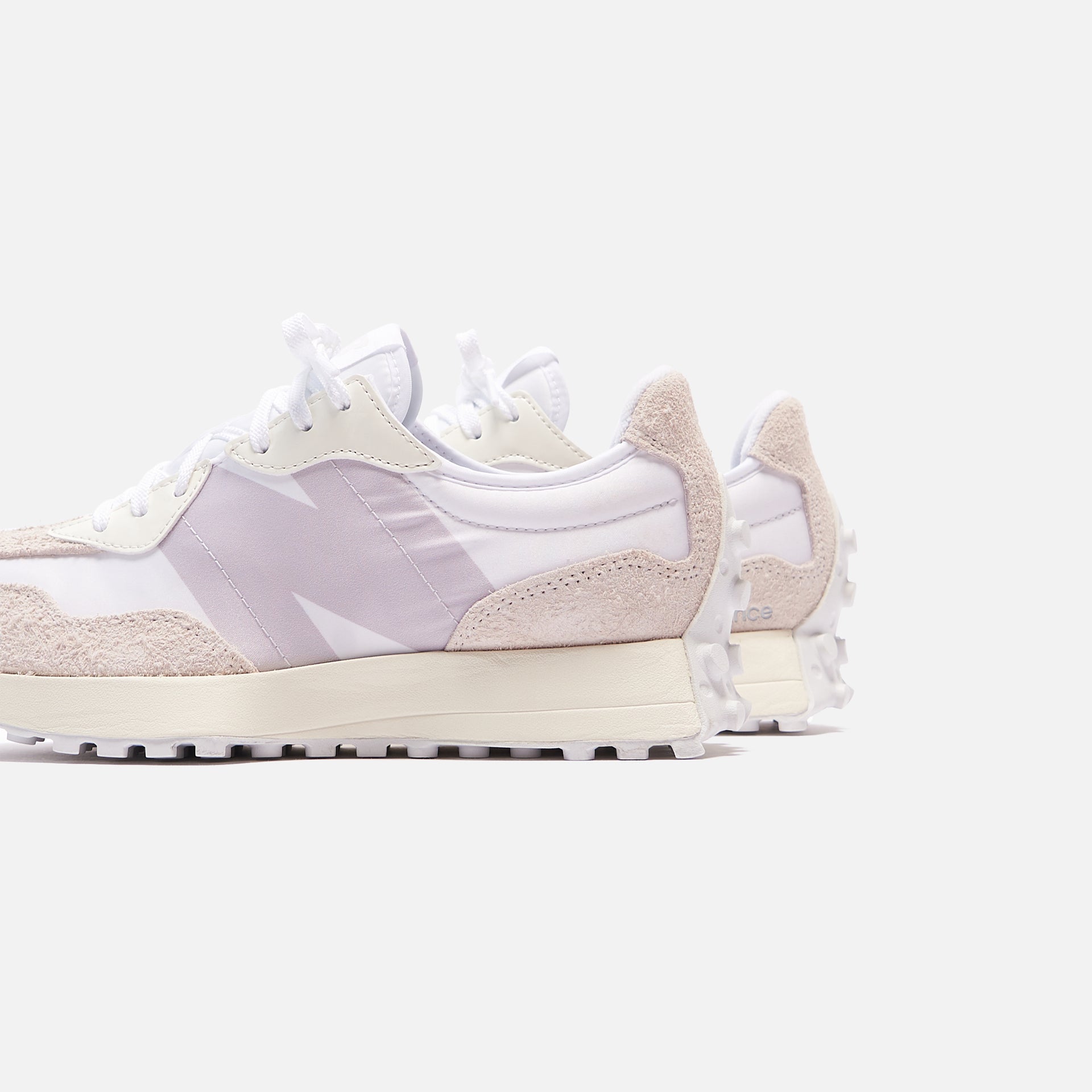 New Balance WMNS 327 - White