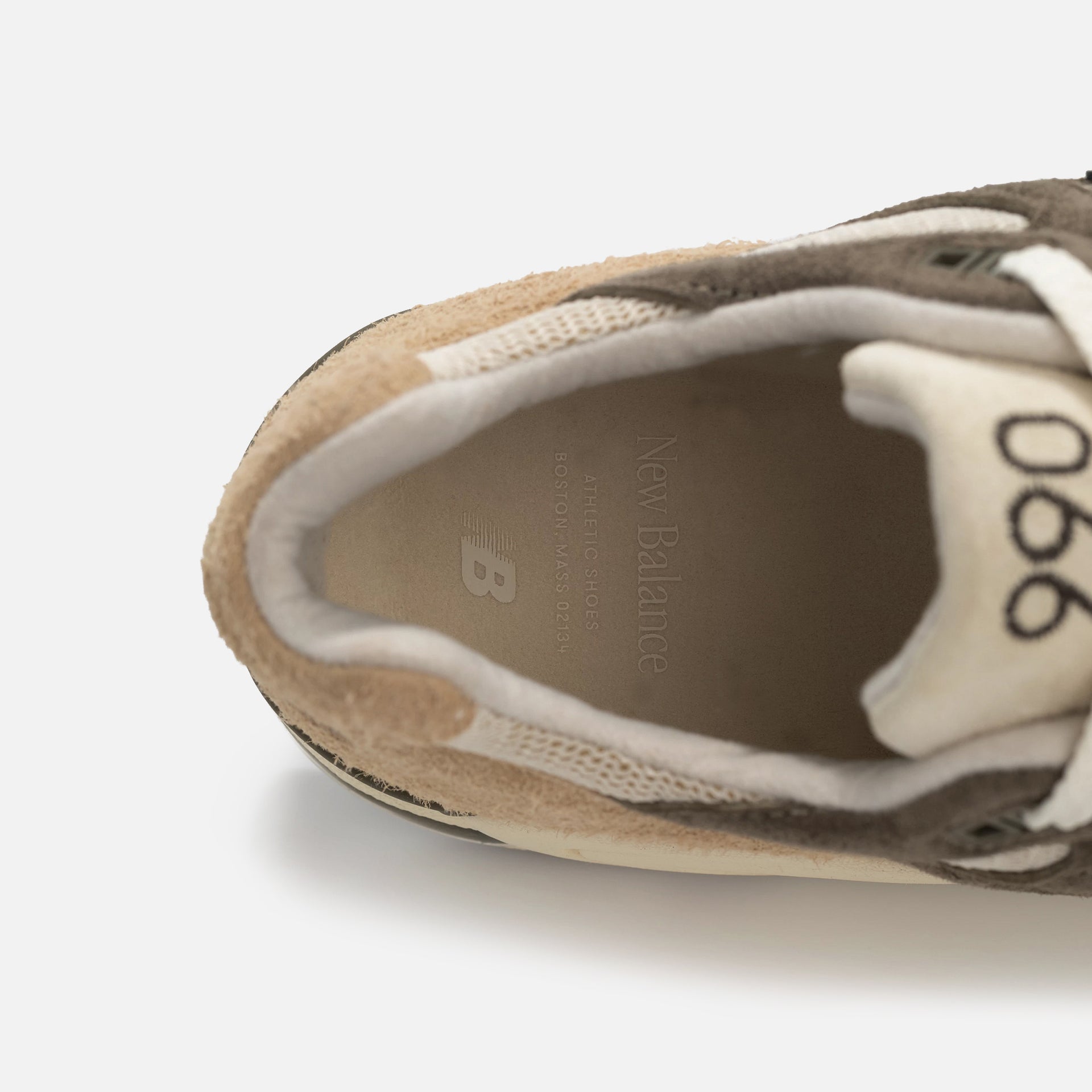 New Balance Made in US 990 V2 - Grey / Tan