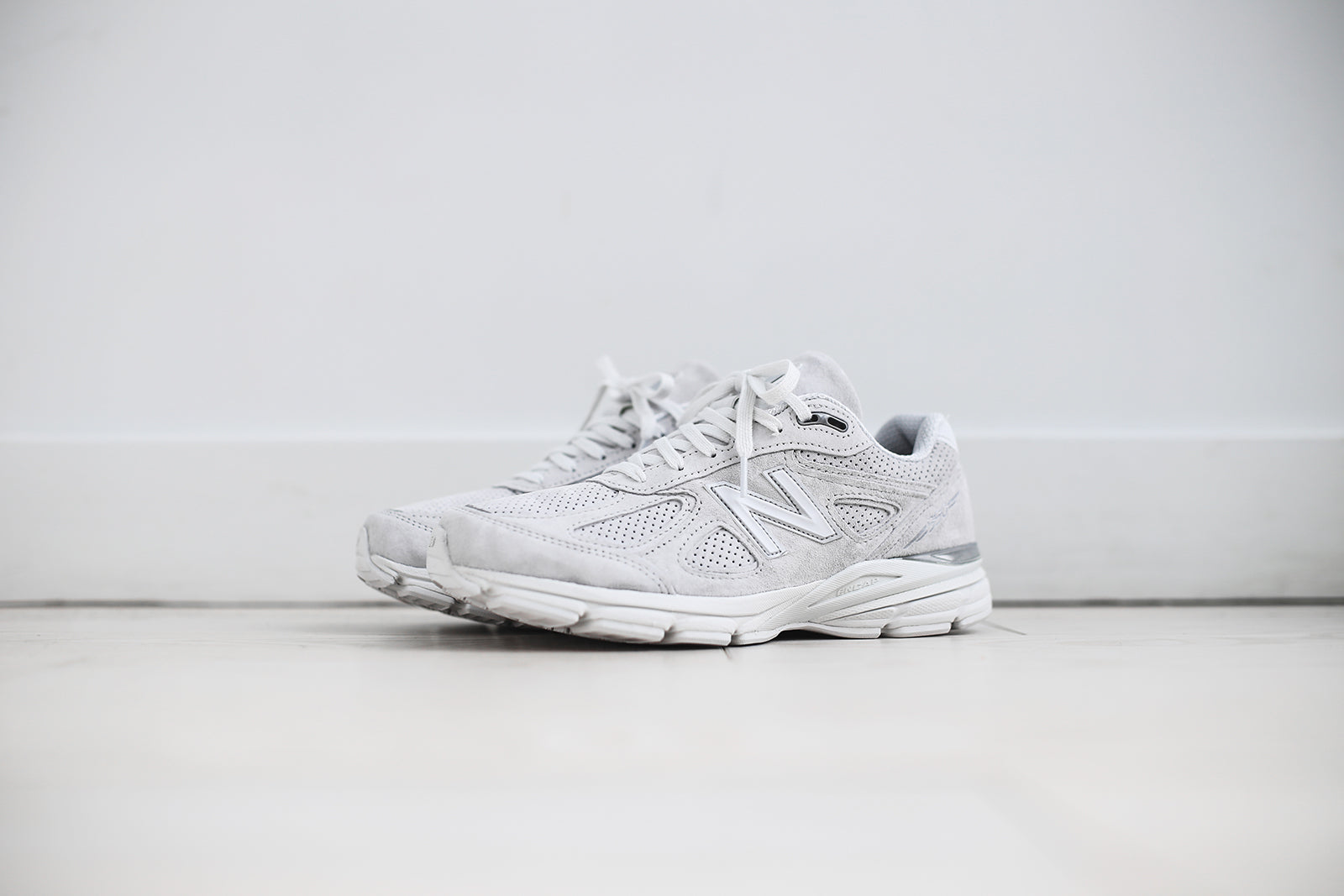New Balance WMNS M990AF4 - Light Grey
