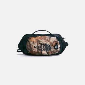 The North Face Bozer Hip Pack Large Kelp Tan Forest Floor Print - Multicolor