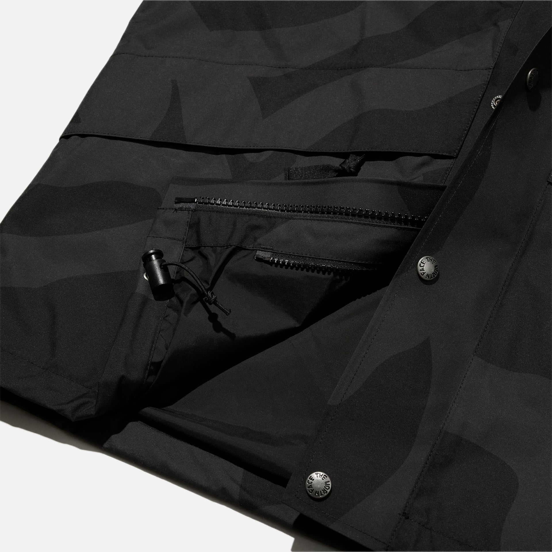 The North Face x Kaws Retro 1996 Mountain Jacket - TNF Black