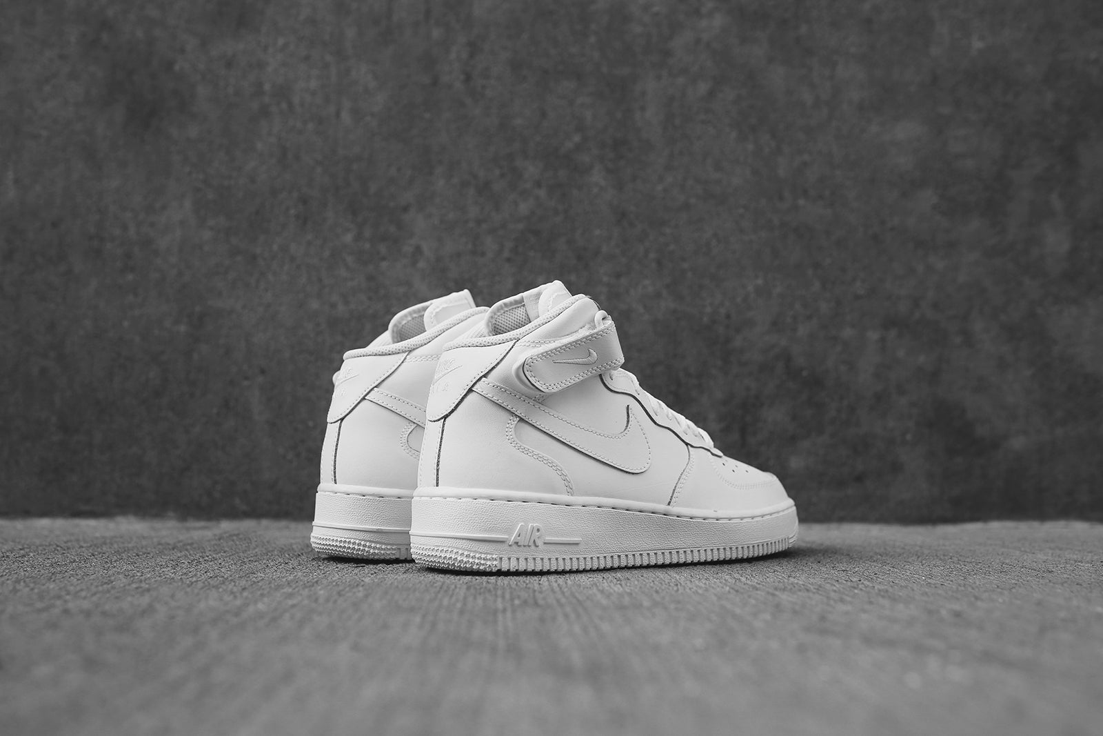 Nike Grade School Air Force 1 - Mid White / White
