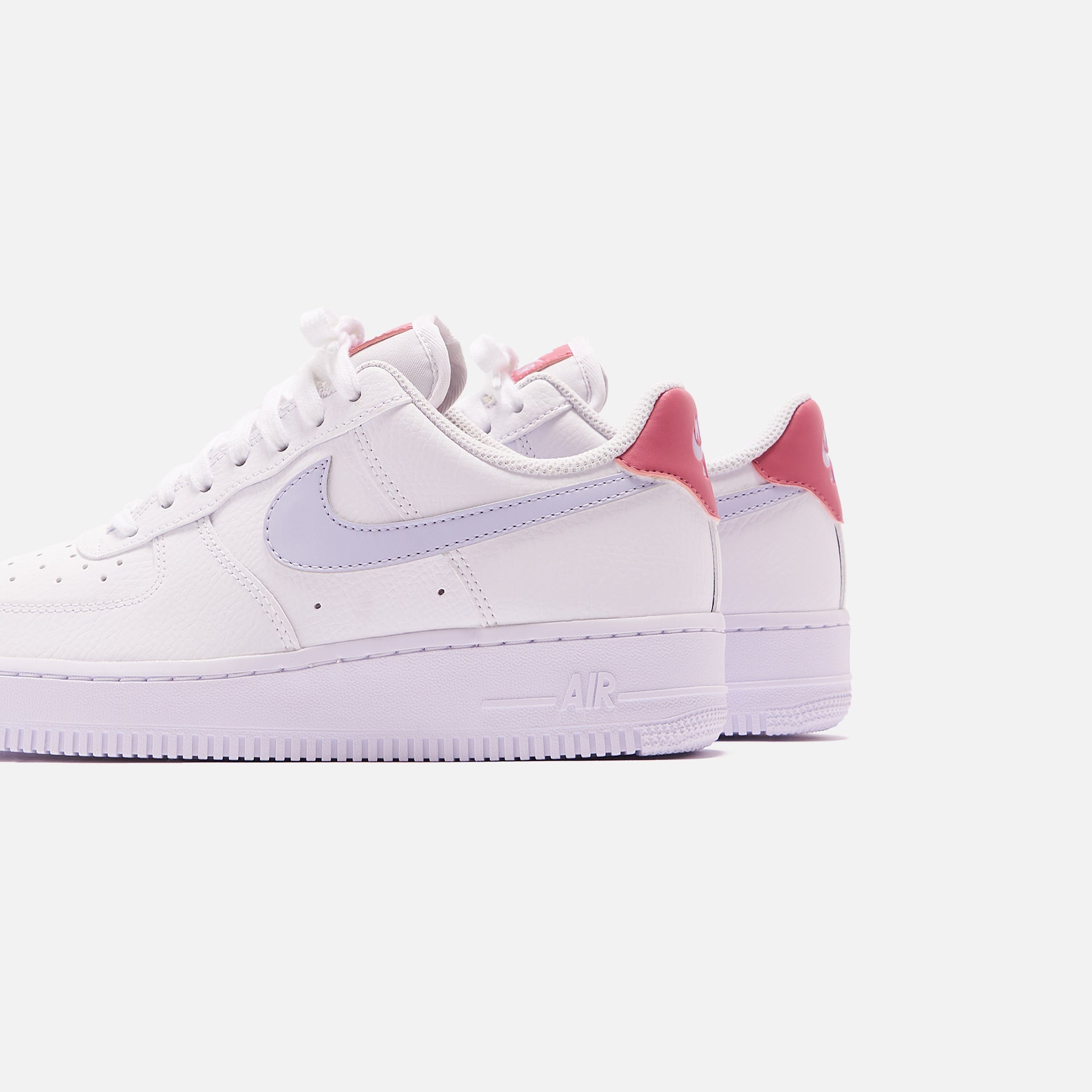 Nike WMNS Air Force 1 - White / Ghost Desert Berry