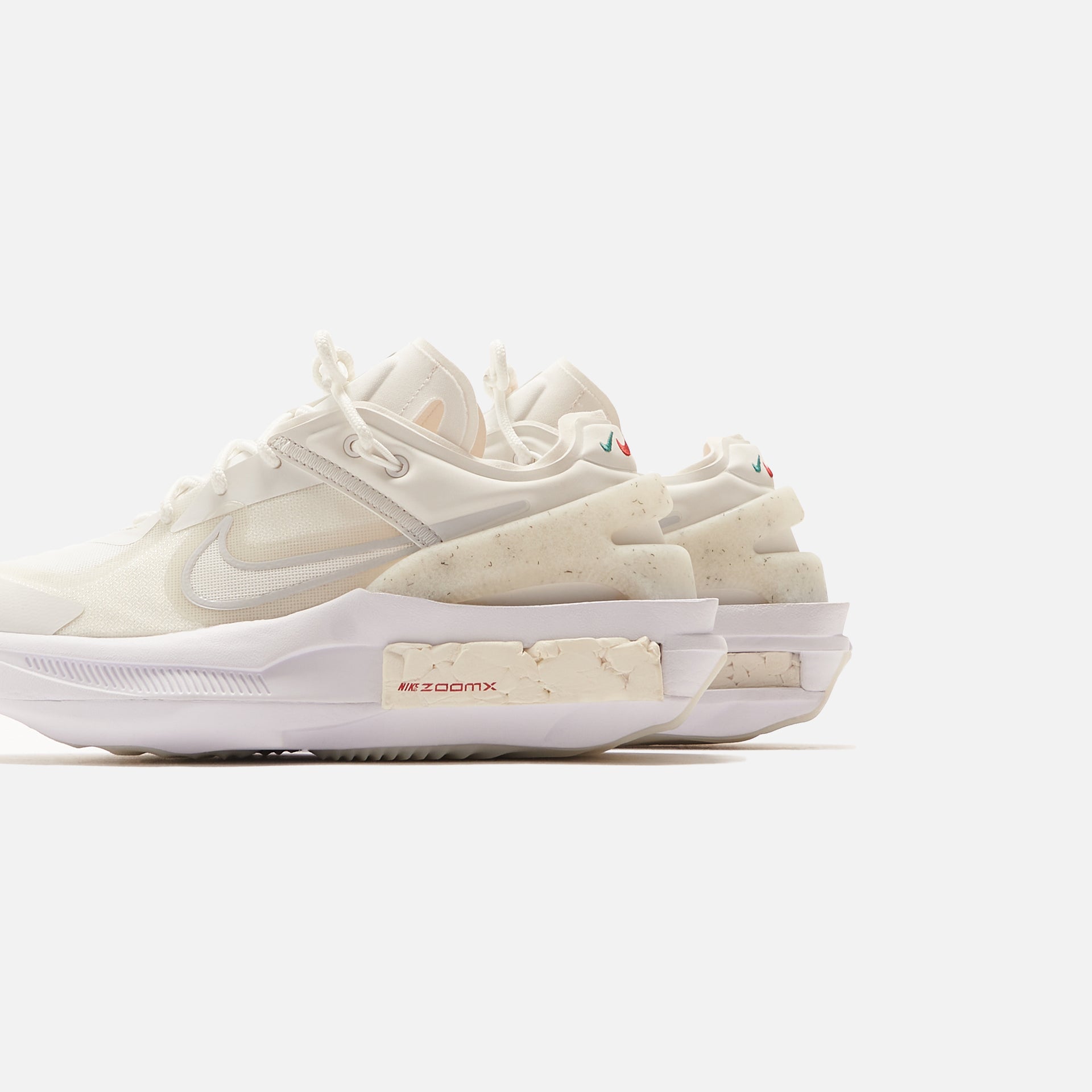 Nike WMNS Fontanka Edge - Summit White / Photon Dust / White / University Red
