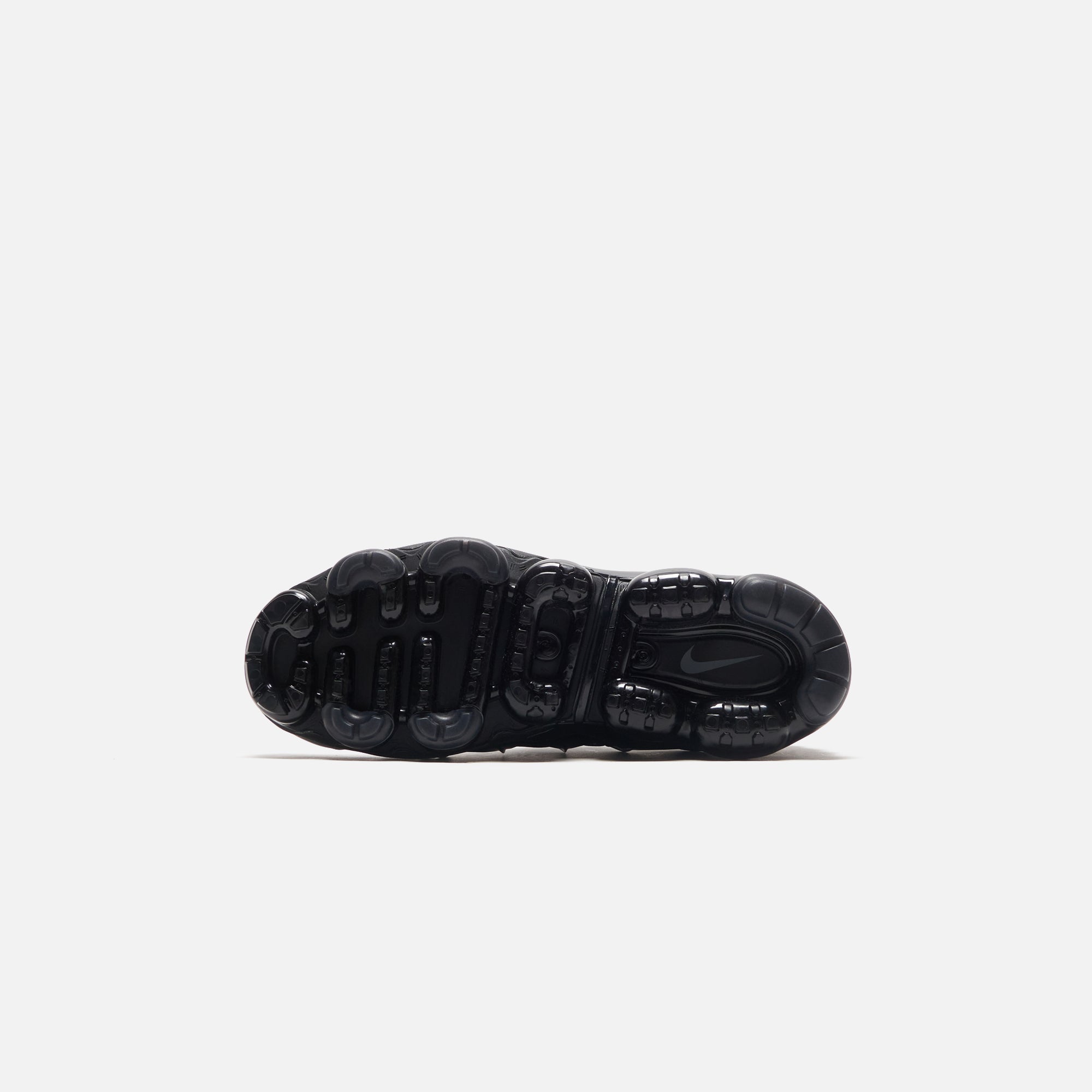 Nike Air VaporMax Plus - Triple Black – Kith