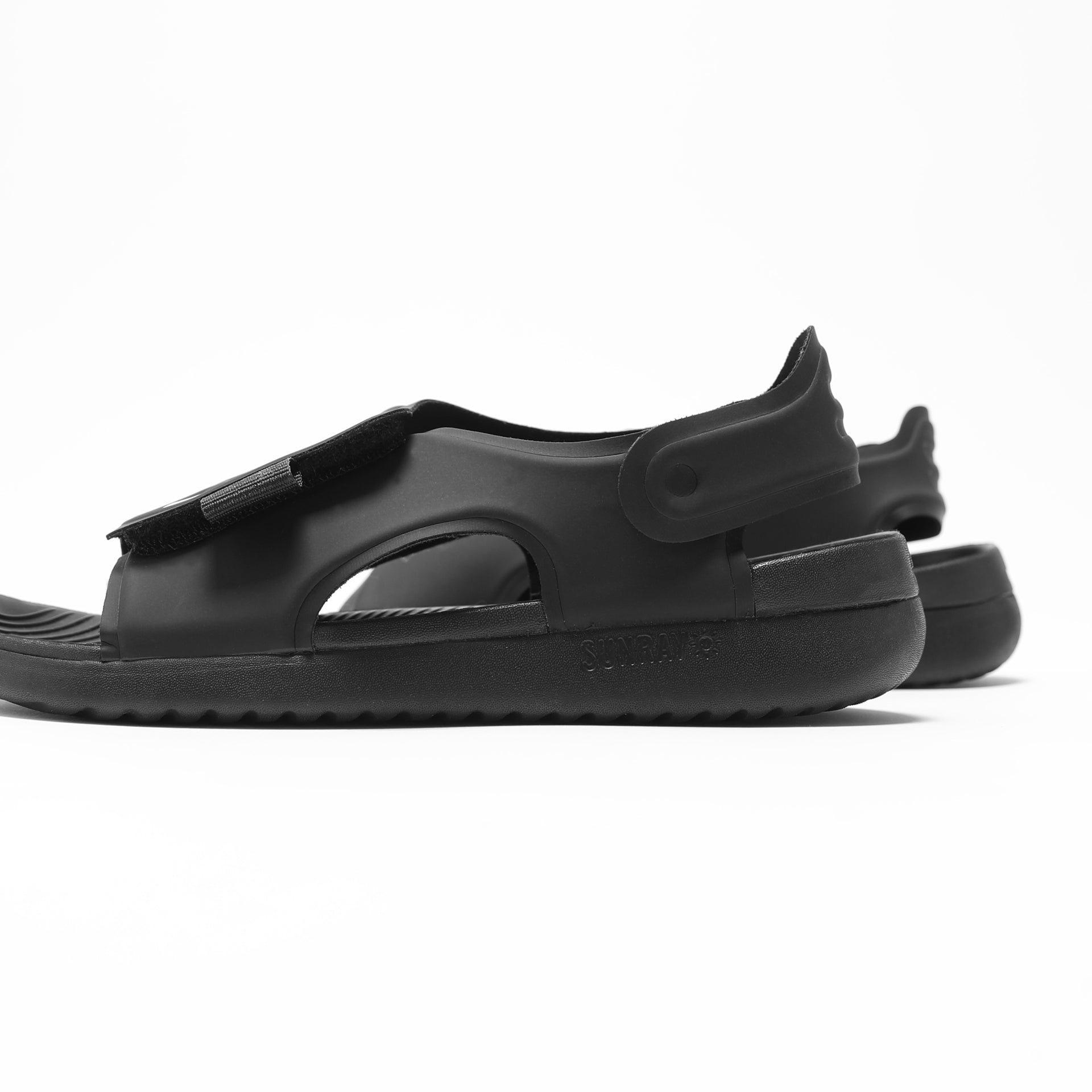 Nike Sunray Adjust 5 - Black / White