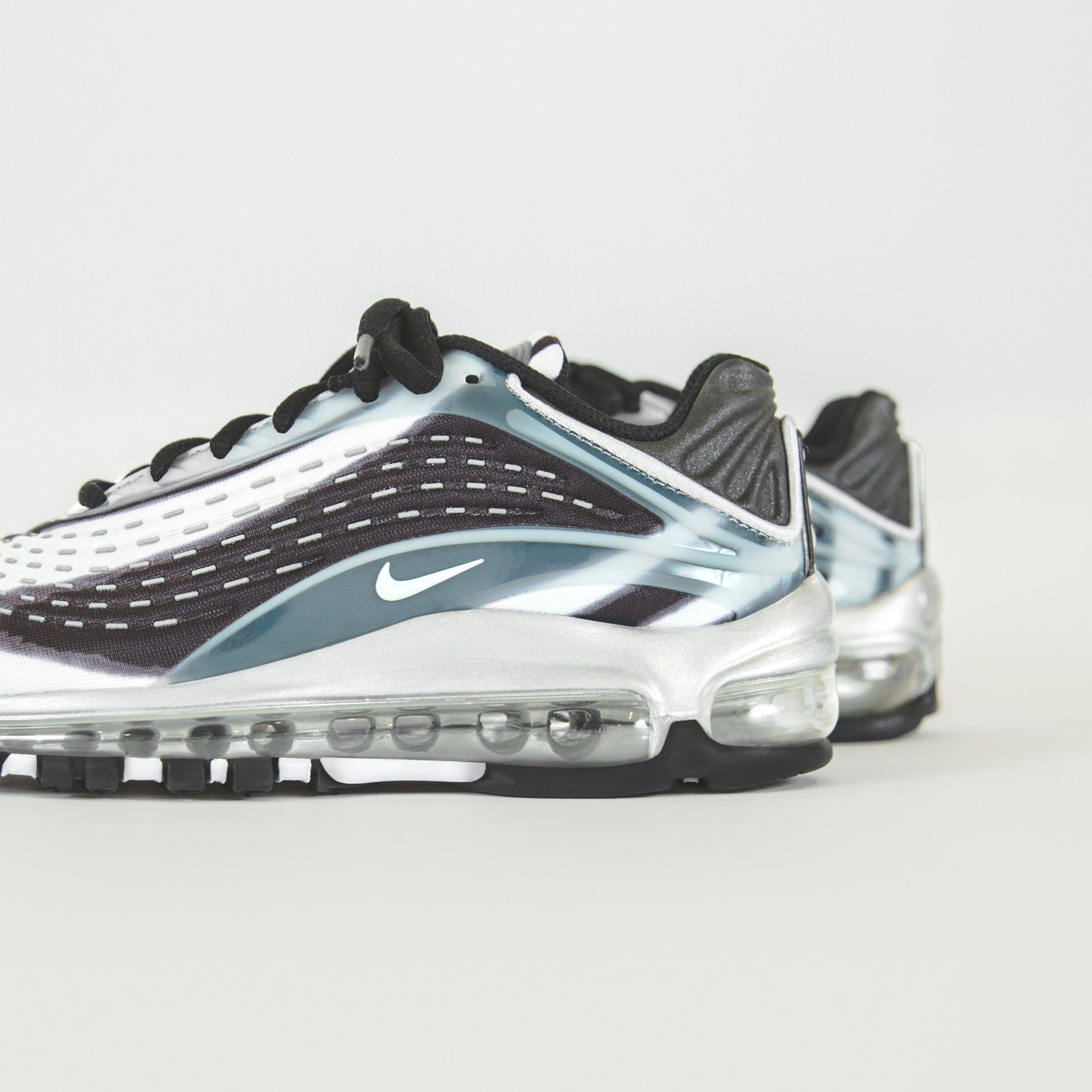 Nike Air Max Deluxe - Dark Grey / White / Black / Wolf Grey