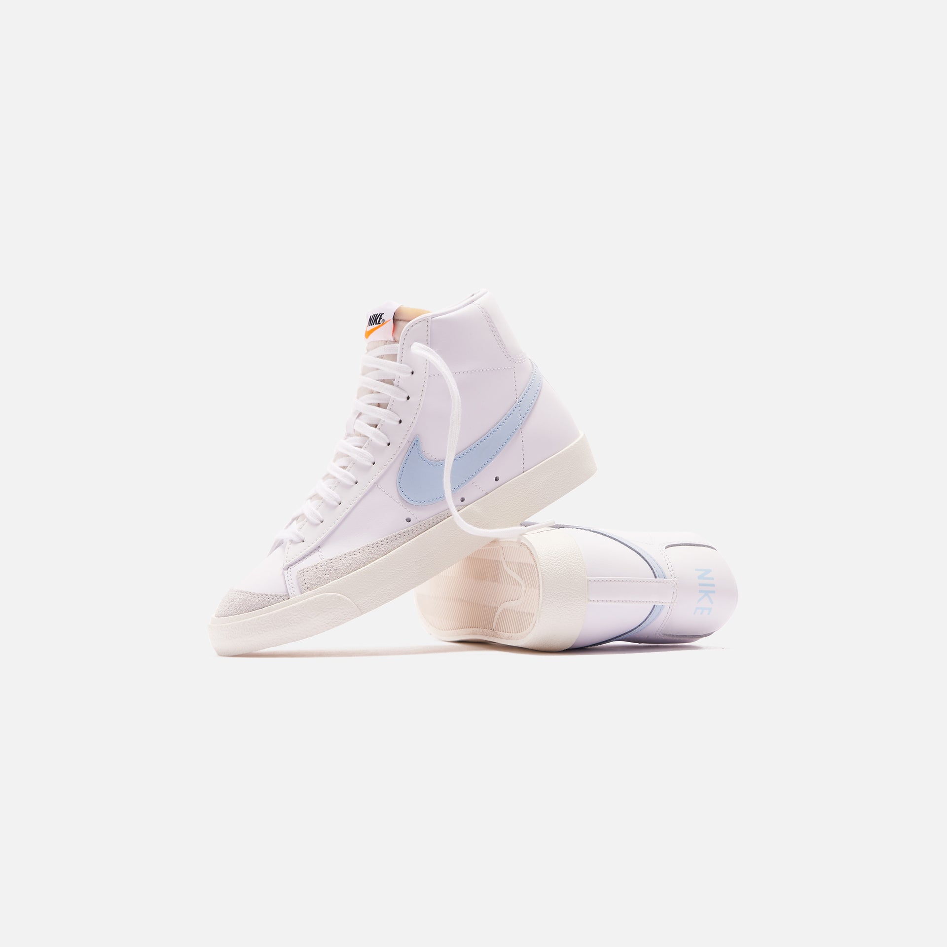 Nike Blazer Mid '77 - Vintage White / Celestine Blue / Sail
