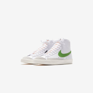 Nike Blazer Mid `77 - Vintage White / Chlorophyll / Black / Sail