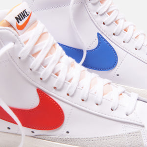 Nike Blazer Mid `77 - White / Medium Blue / Sail / Habanero Red