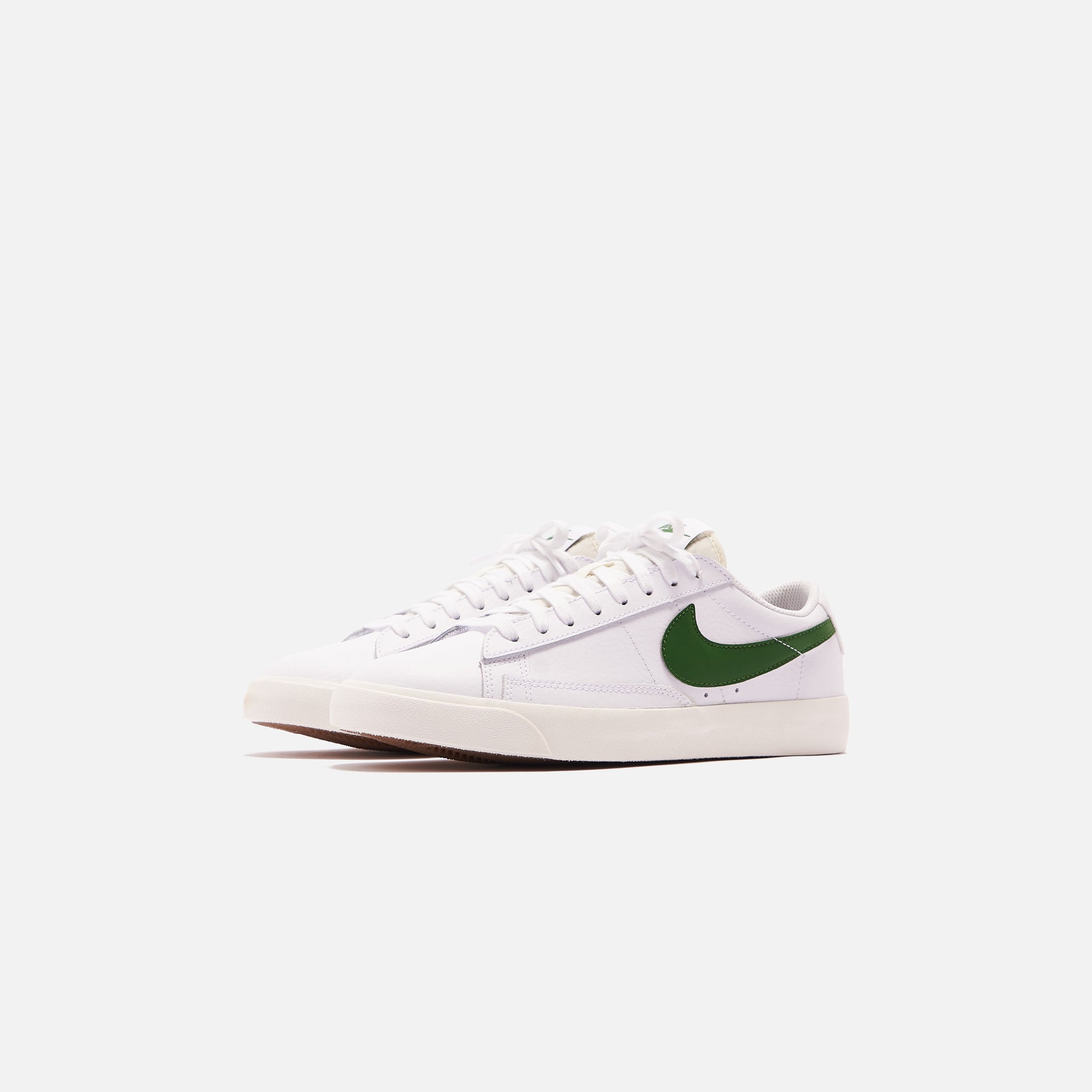 Nike Blazer Low - White / Forest Green / Sail