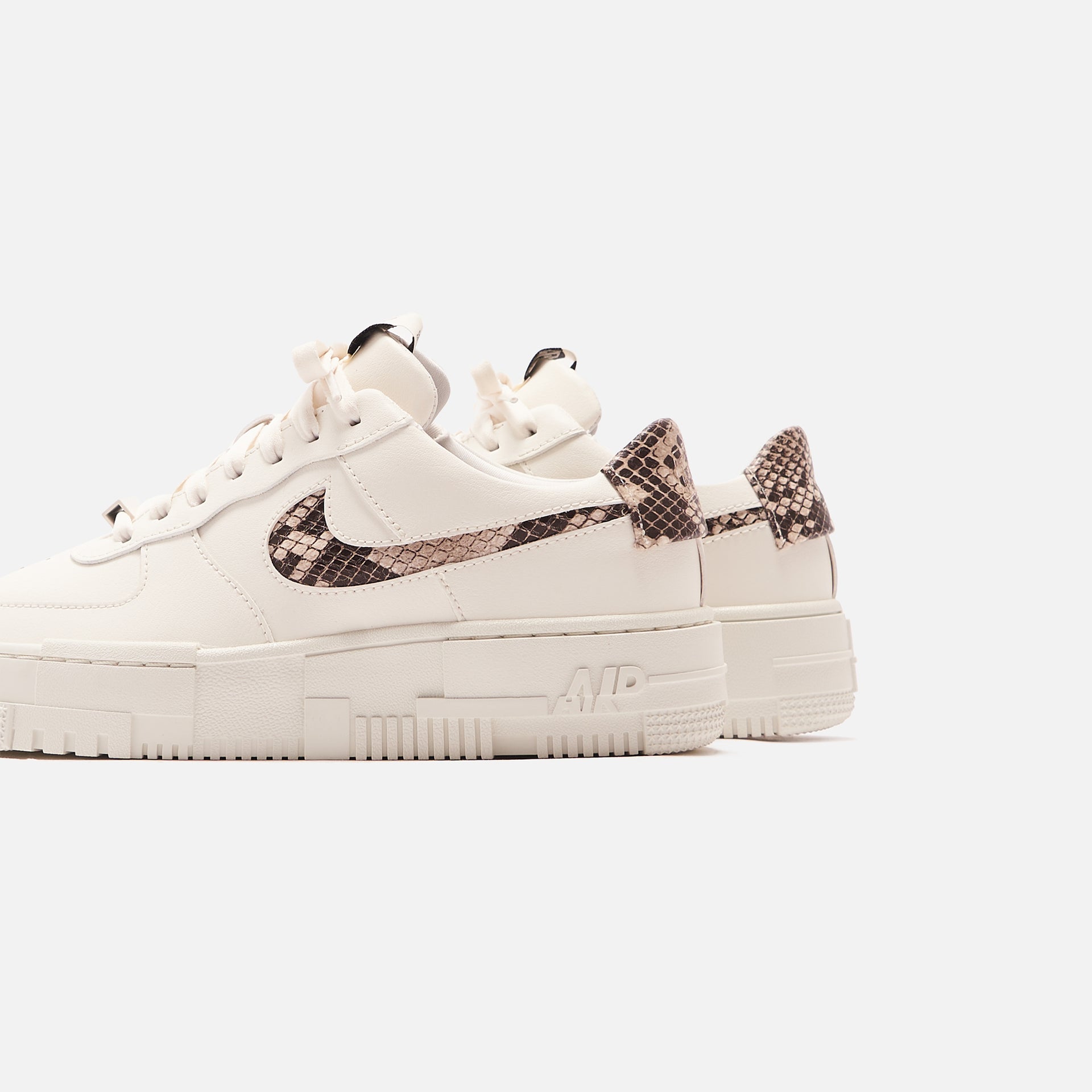 Nike WMNS Air Force 1 Pixel SE - Sail / College Grey / Malt / Desert Sand