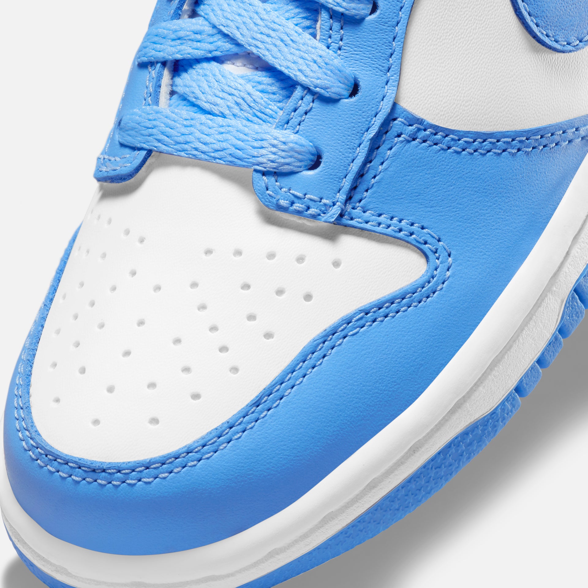 Nike Grade School Dunk Low - White / University Blue