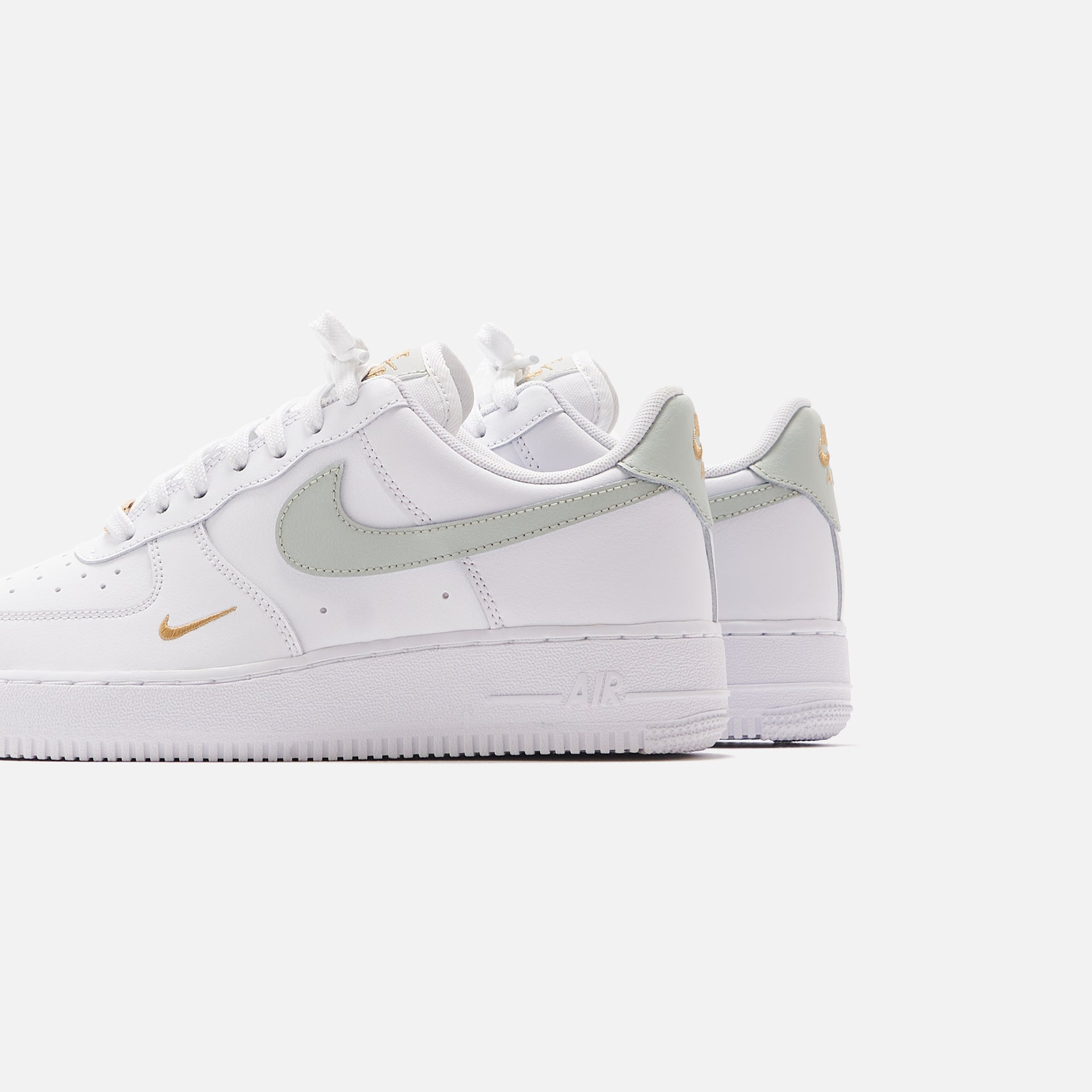 Nike WMNS Air Force 1 `07 Essential - White / Light Silver / White Light
