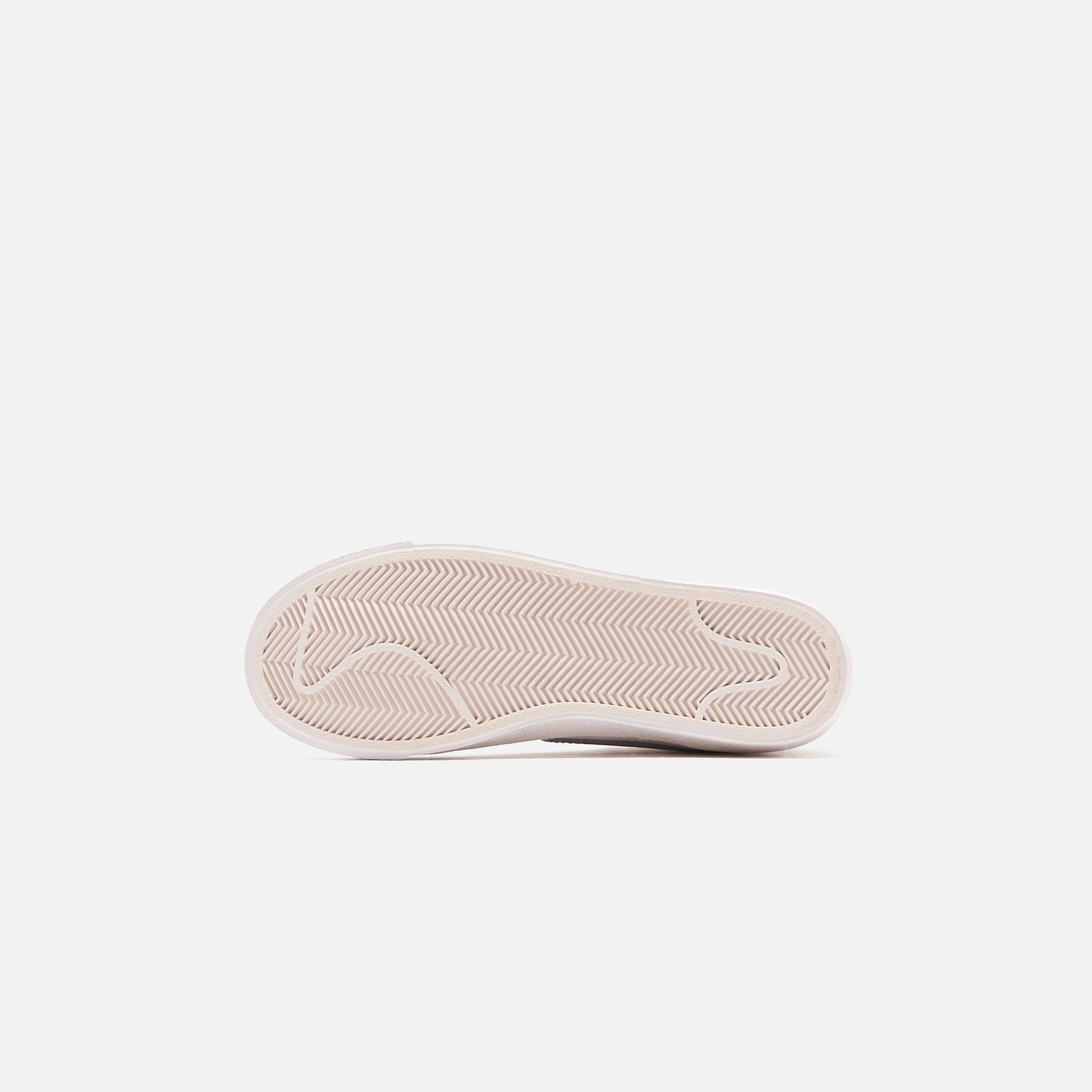 Nike WMNS Blazer Mid `77 - Summit White / Metallic Silver