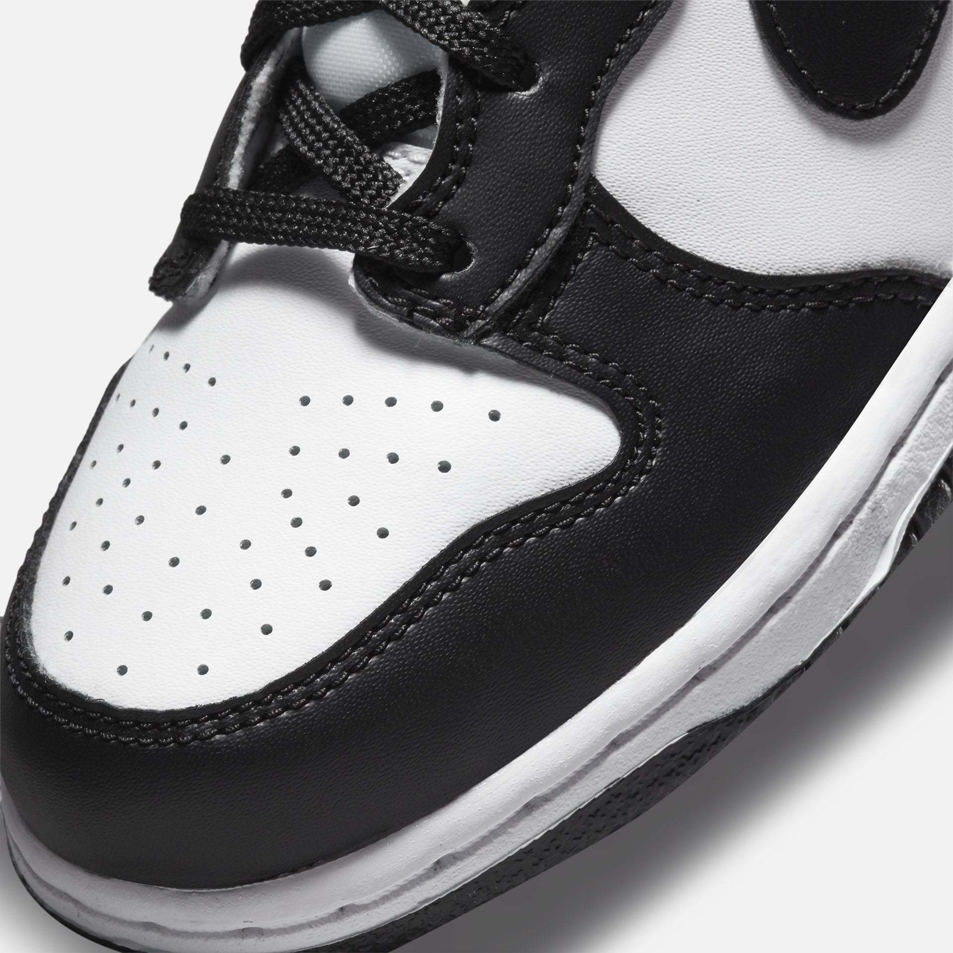 Nike Grade School Dunk High - White / Black / University Red