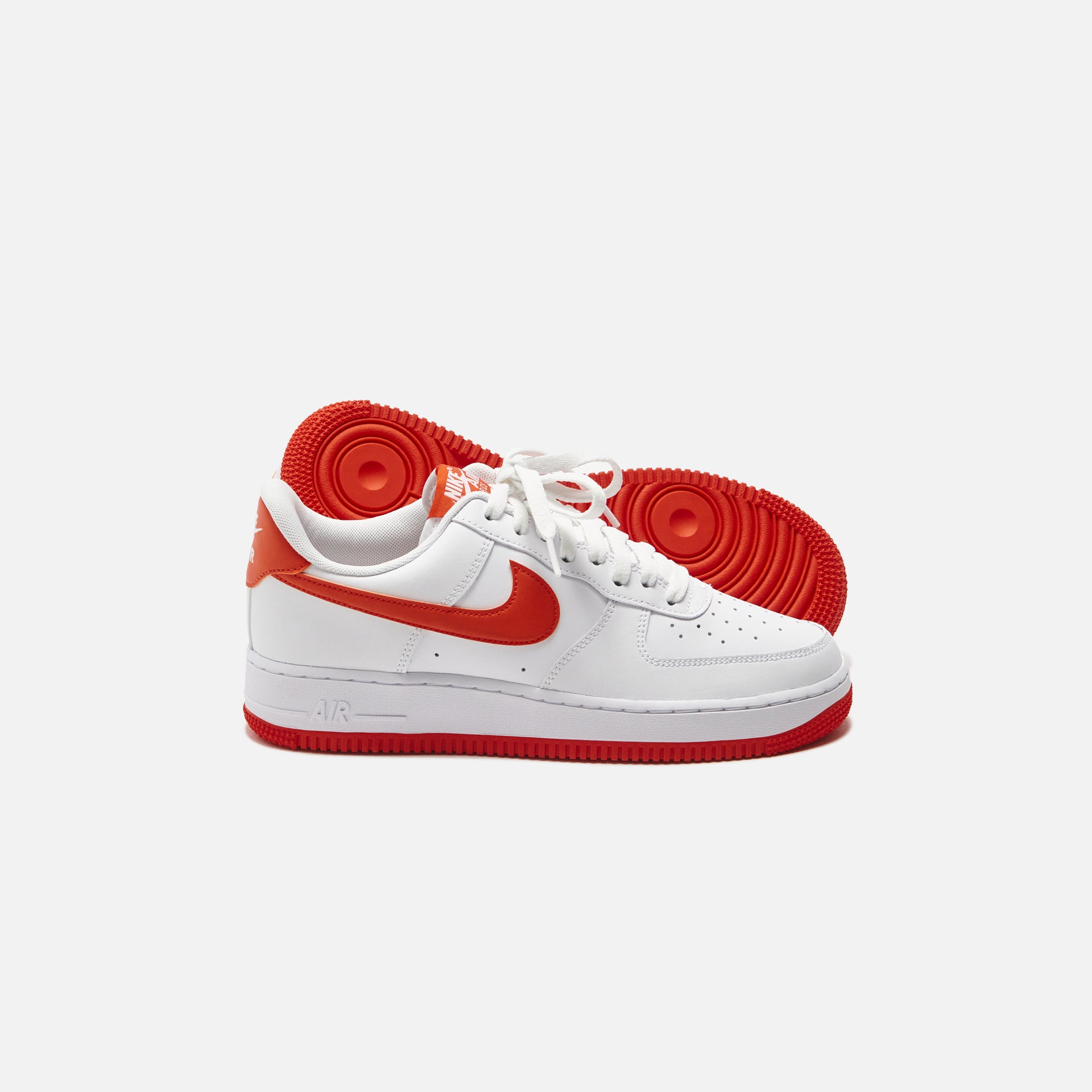 Nike Air Force 1 `07 - White / Team Orange