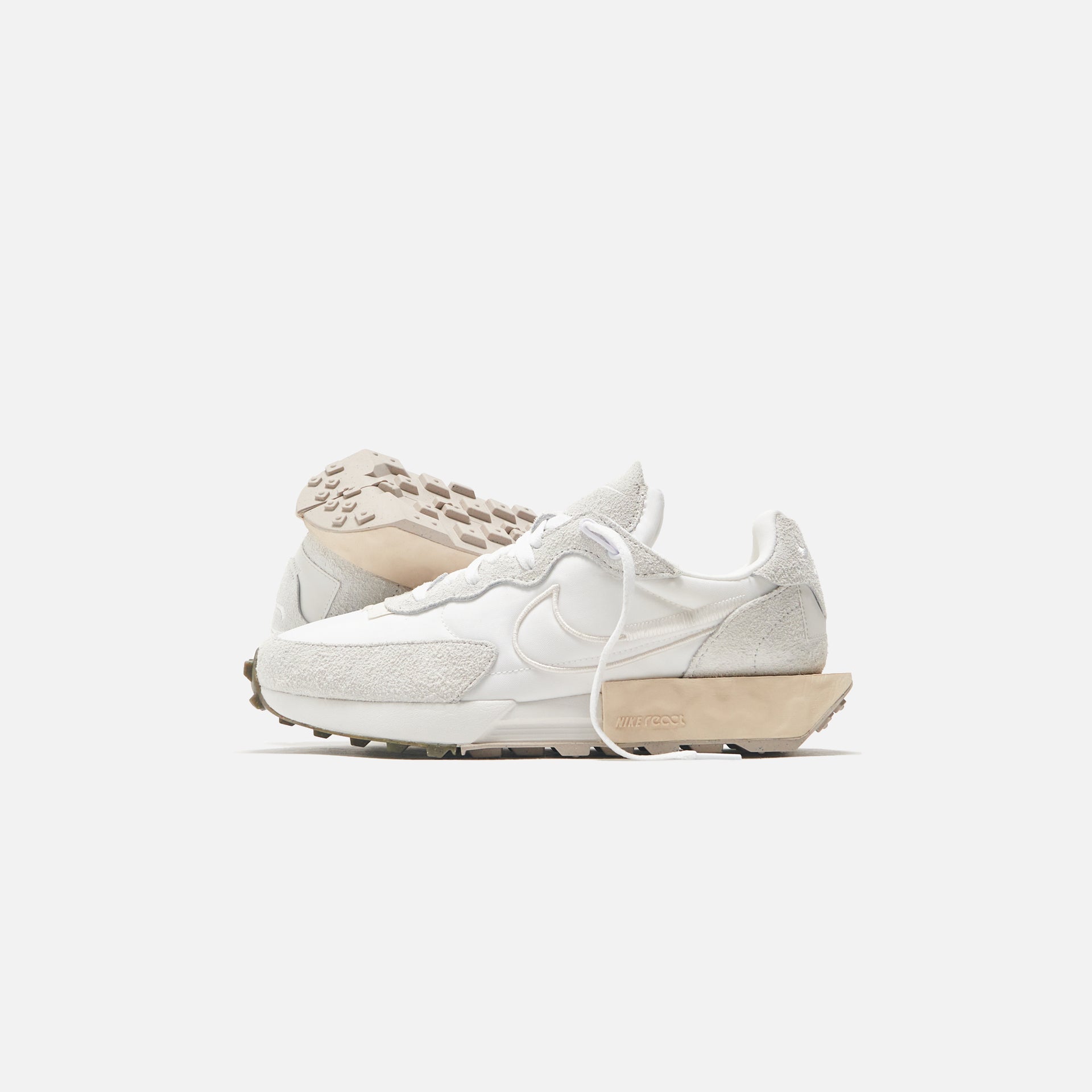 Nike WMNS Fontanka Waffle - White / Phantom / Fossil Stone / Coconut Milk