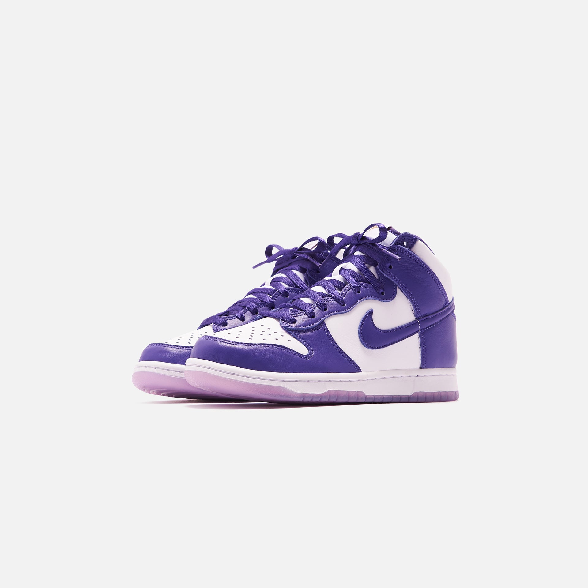 Nike WMNS Dunk High SP - White / Varsity Purple