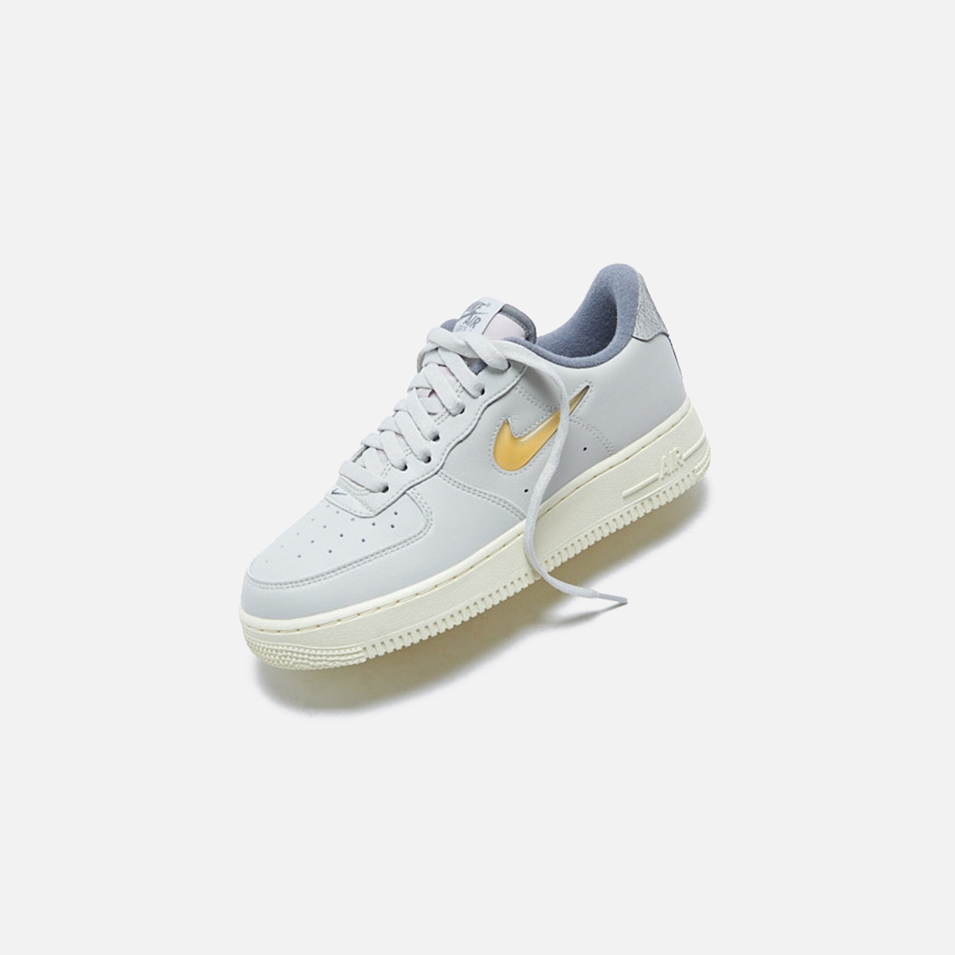 Nike Air Force 1 `07 LX VTG - Light Bone / Pale Vanilla Tumble