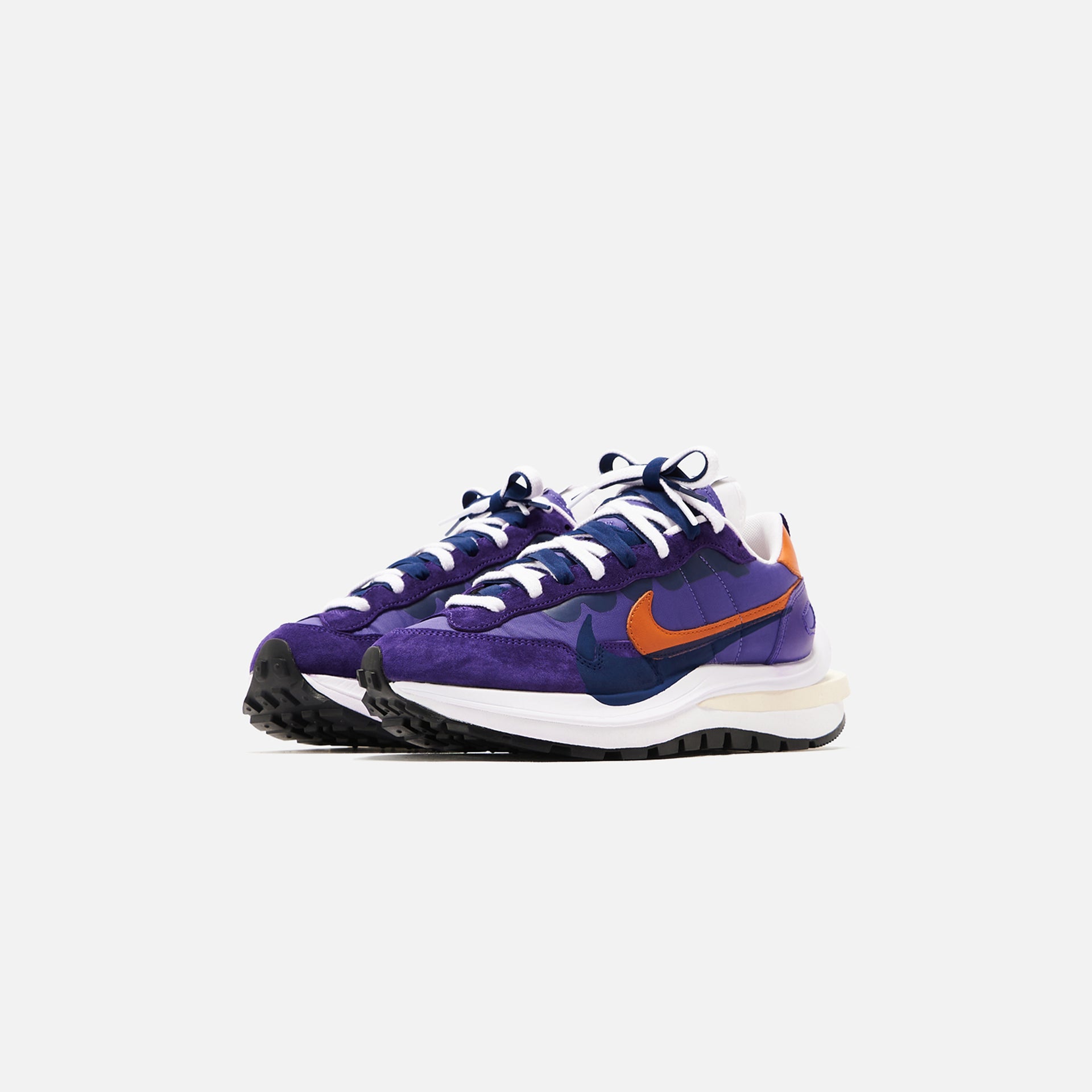 Nike x Sacai Vaporwaffle - Dark Iris / Campfire Orange