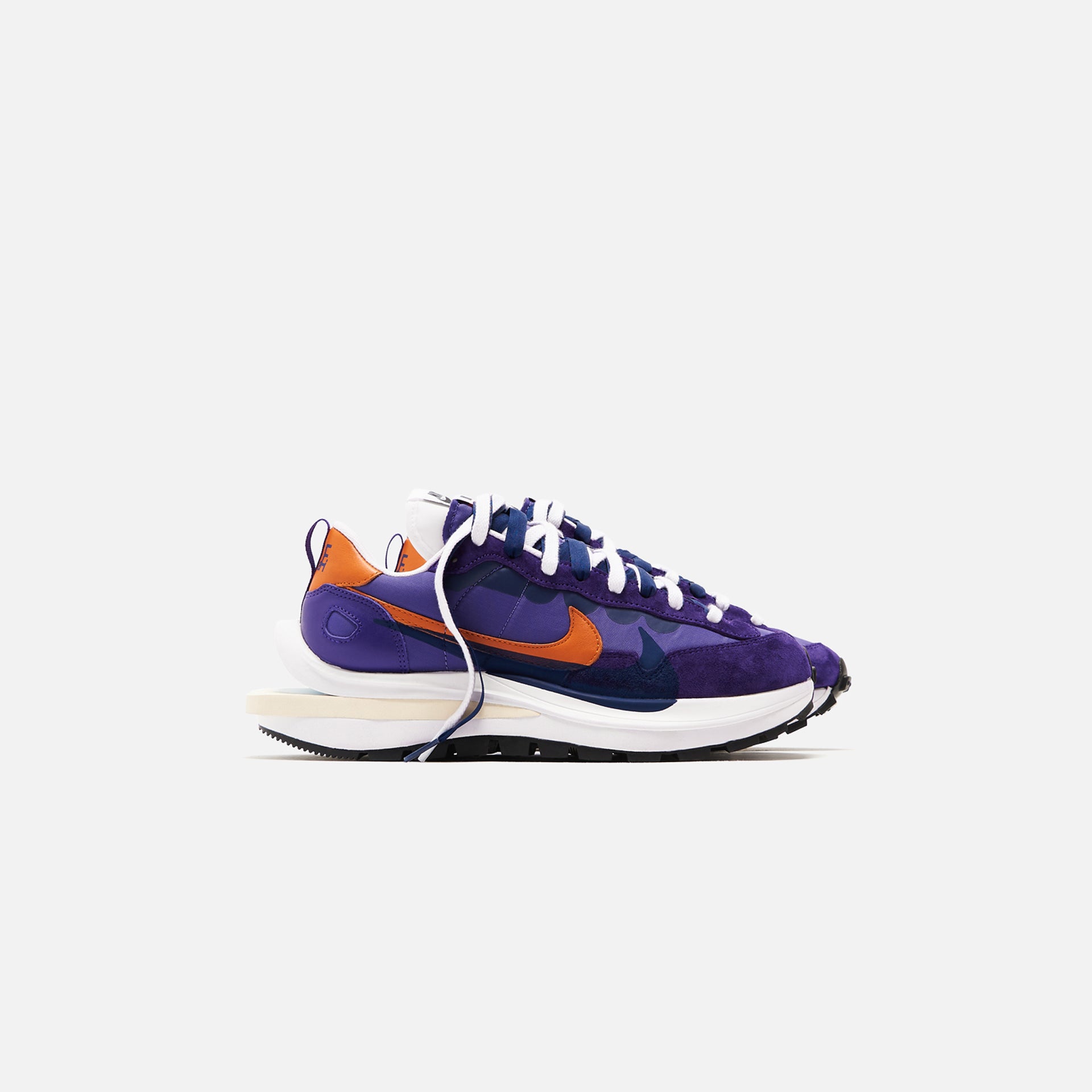 Nike x Sacai Vaporwaffle - Dark Iris / Campfire Orange