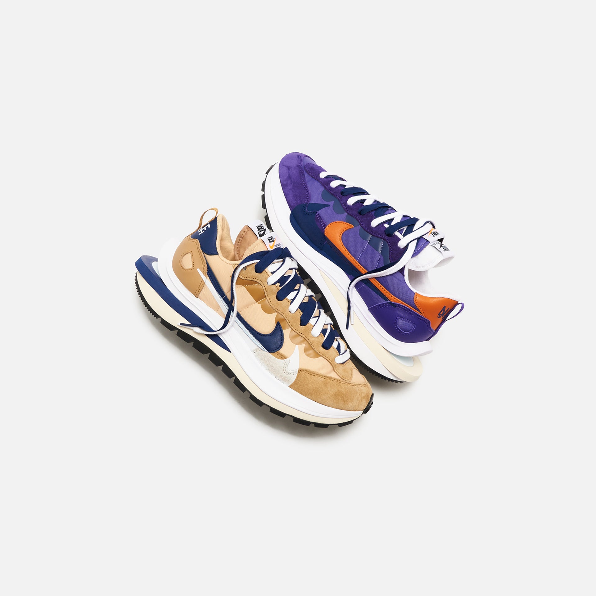 Nike x Sacai Vaporwaffle - Dark Iris / Campfire Orange