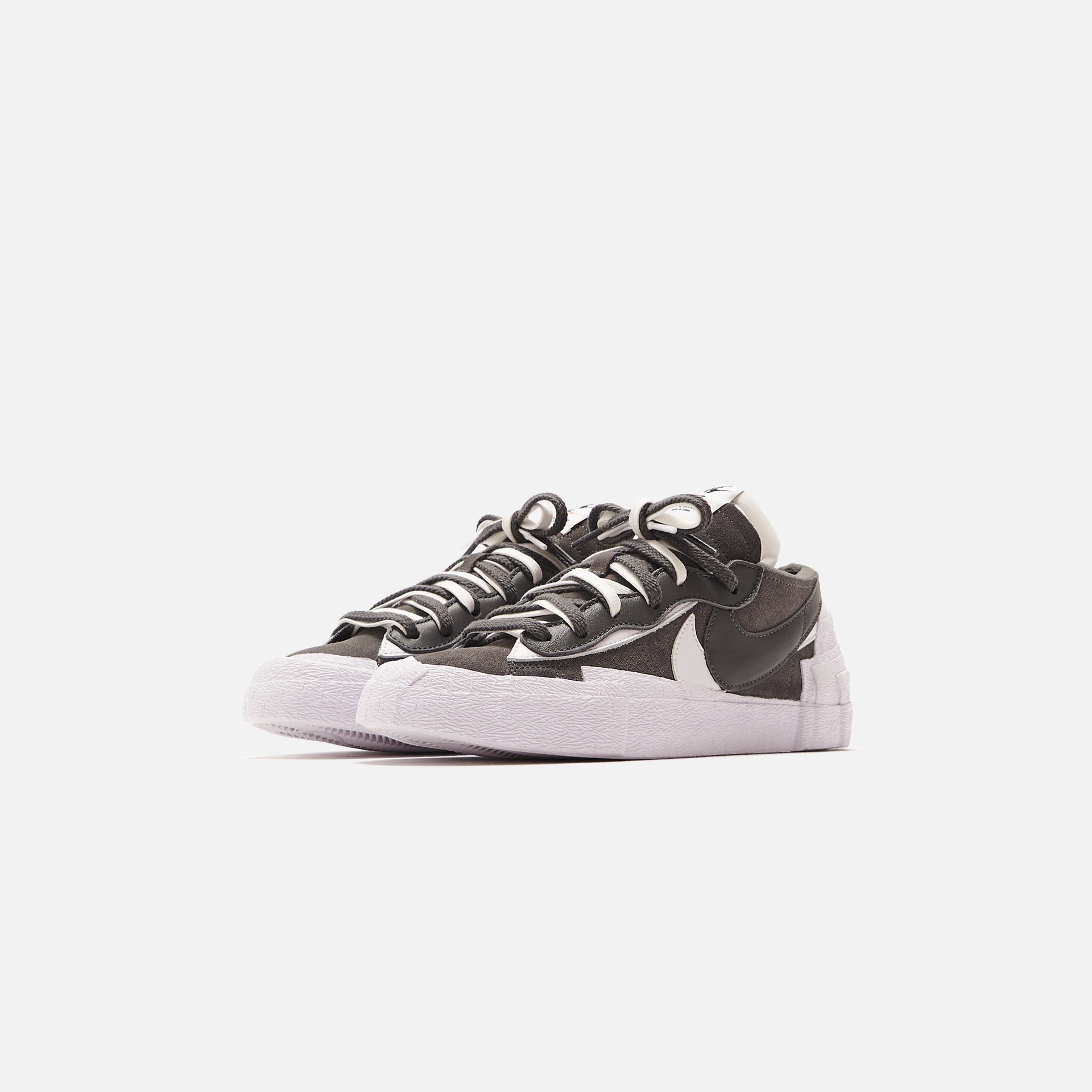 Nike x Sacai Blazer Low - Iron Grey / White