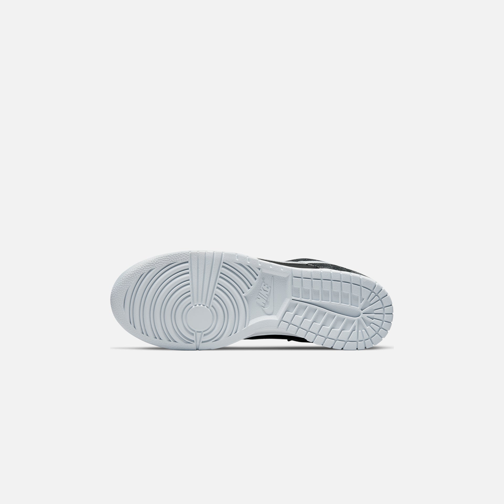 Nike Dunk Low Retro PRM - Black / Pure Platinum / Anthracite