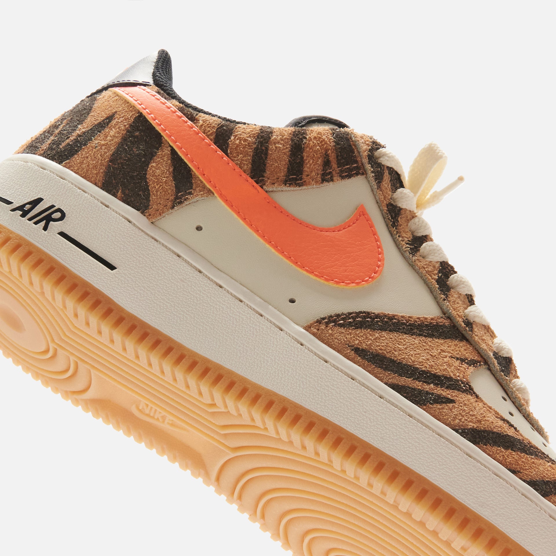 Nike Air Force 1 '07 Premium Essential - Coconut Milk / Atomic Orange / Black / Fuel Orange