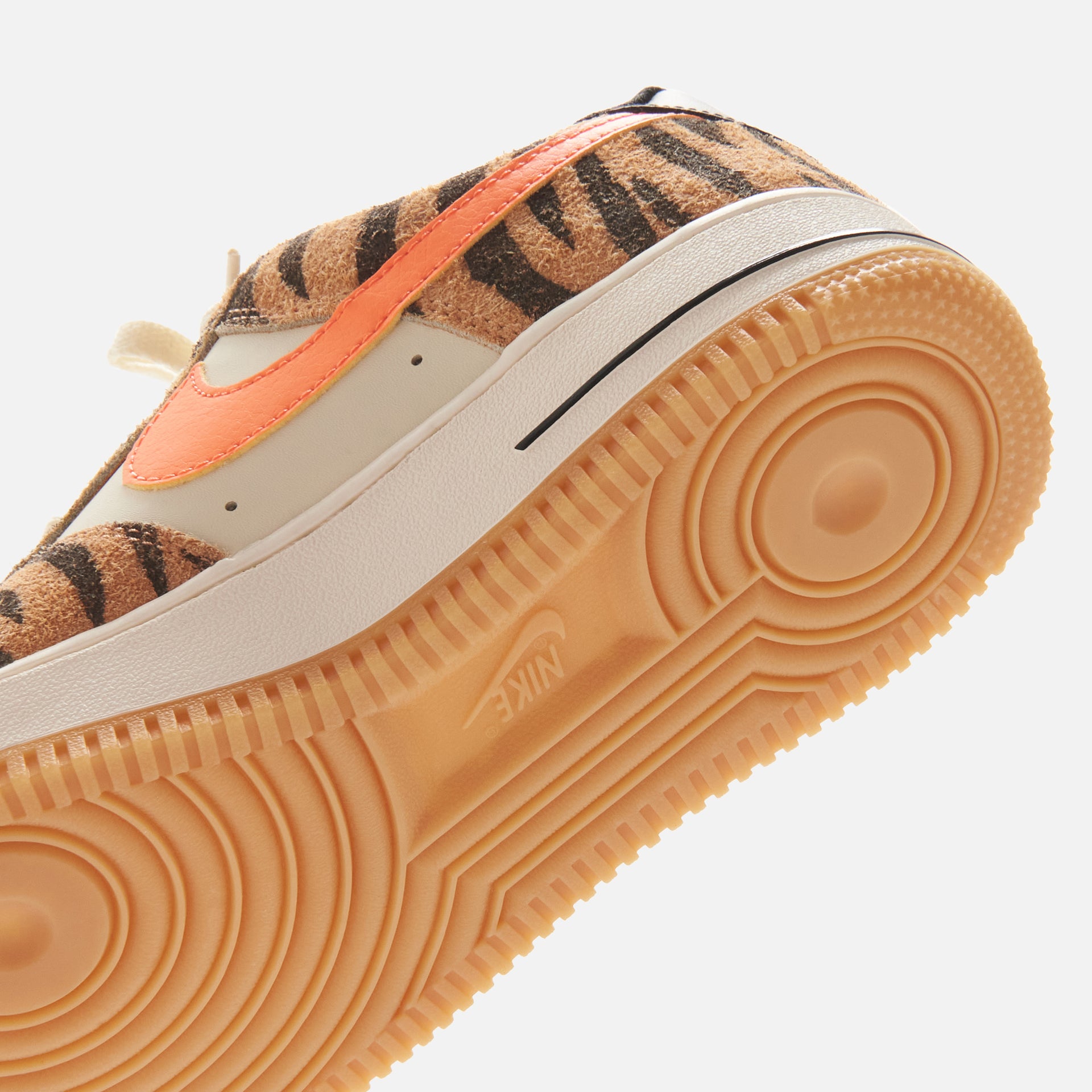 Nike Air Force 1 '07 Premium Essential - Coconut Milk / Atomic Orange / Black / Fuel Orange