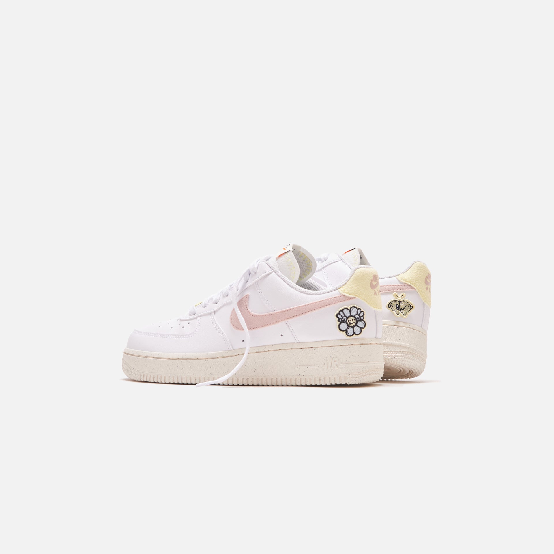 Nike WMNS Air Force 1 ' 07 SE NN - White / Pink Oxford / Boarder