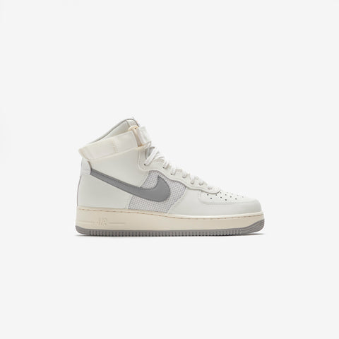 Nike Air Force 1 Low '07 LV8 'Light Taupe