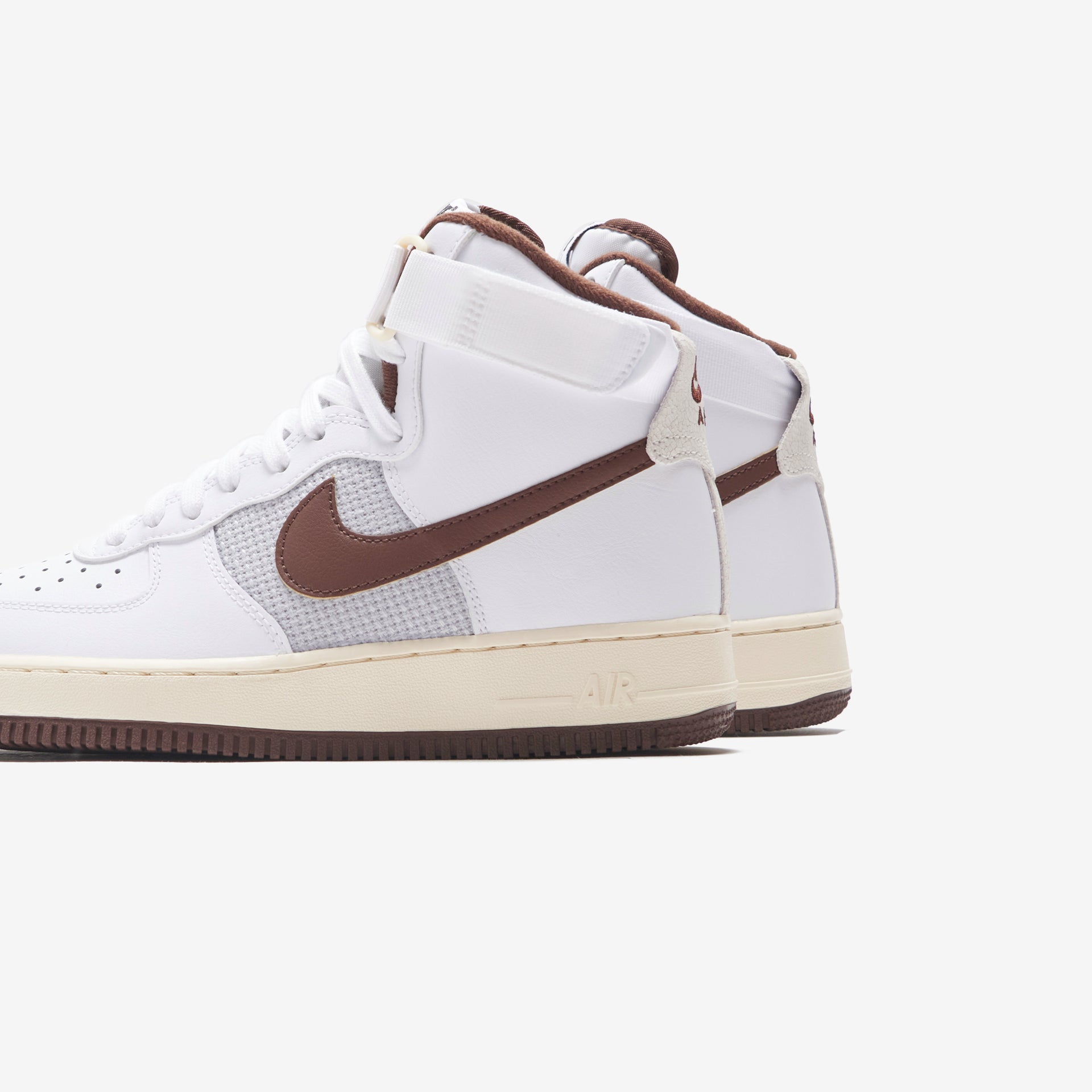 Nike Air Force 1 High '07 LV8 Vintage - White / Light Chocolate / Grey Fog / Coconut Milk