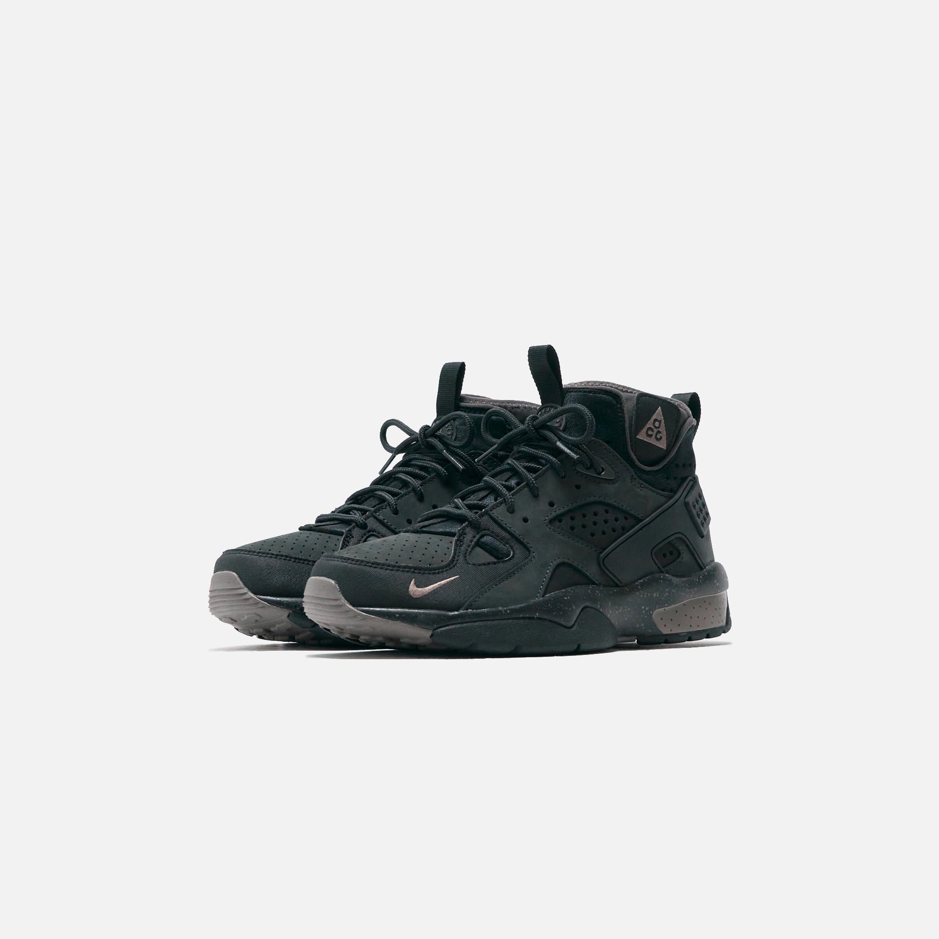 Nike ACG Air Mowabb - Off Noir / Olive Grey / Black