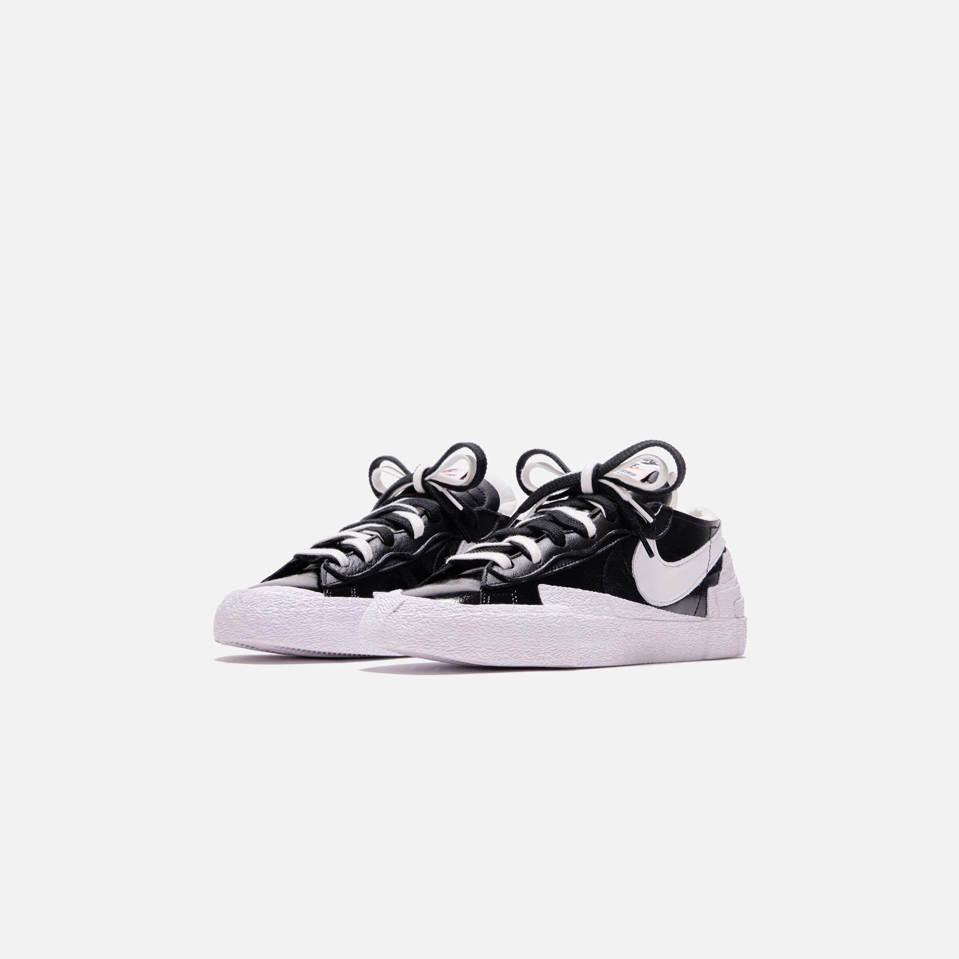 Nike x Sacai Blazer Low - Black / White