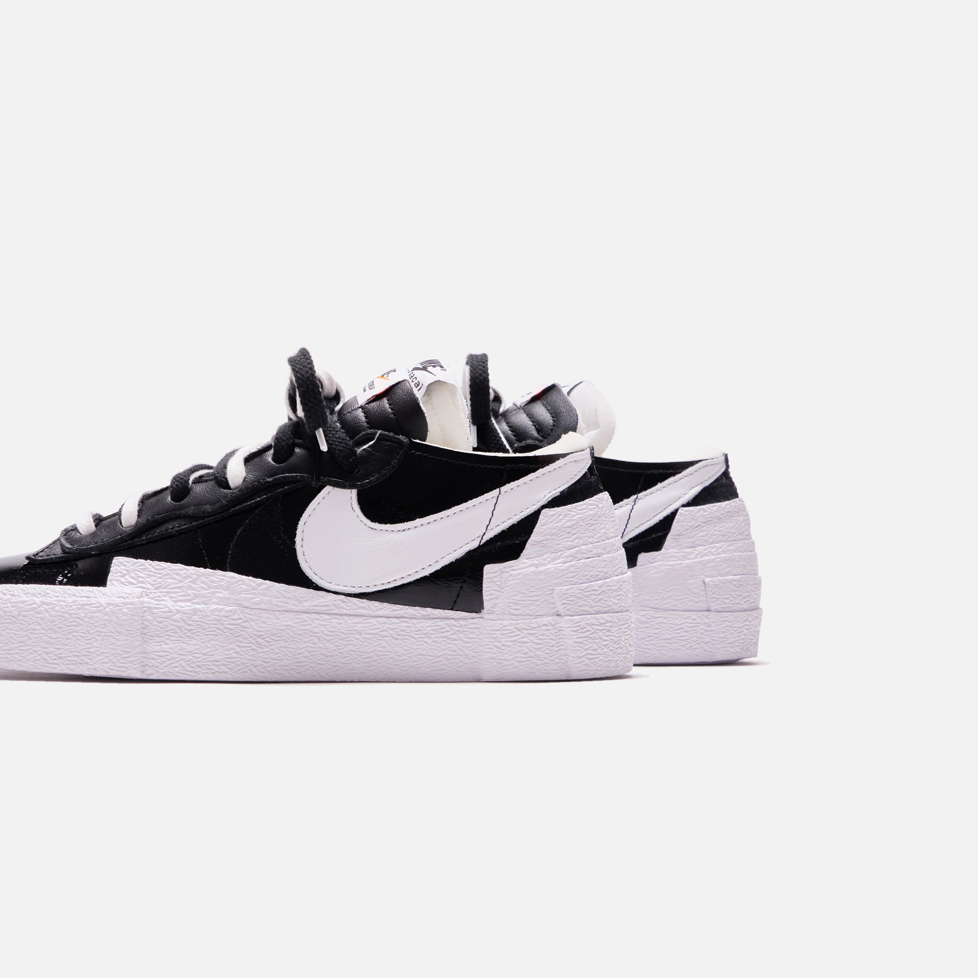 Nike x Sacai Blazer Low - Black / White