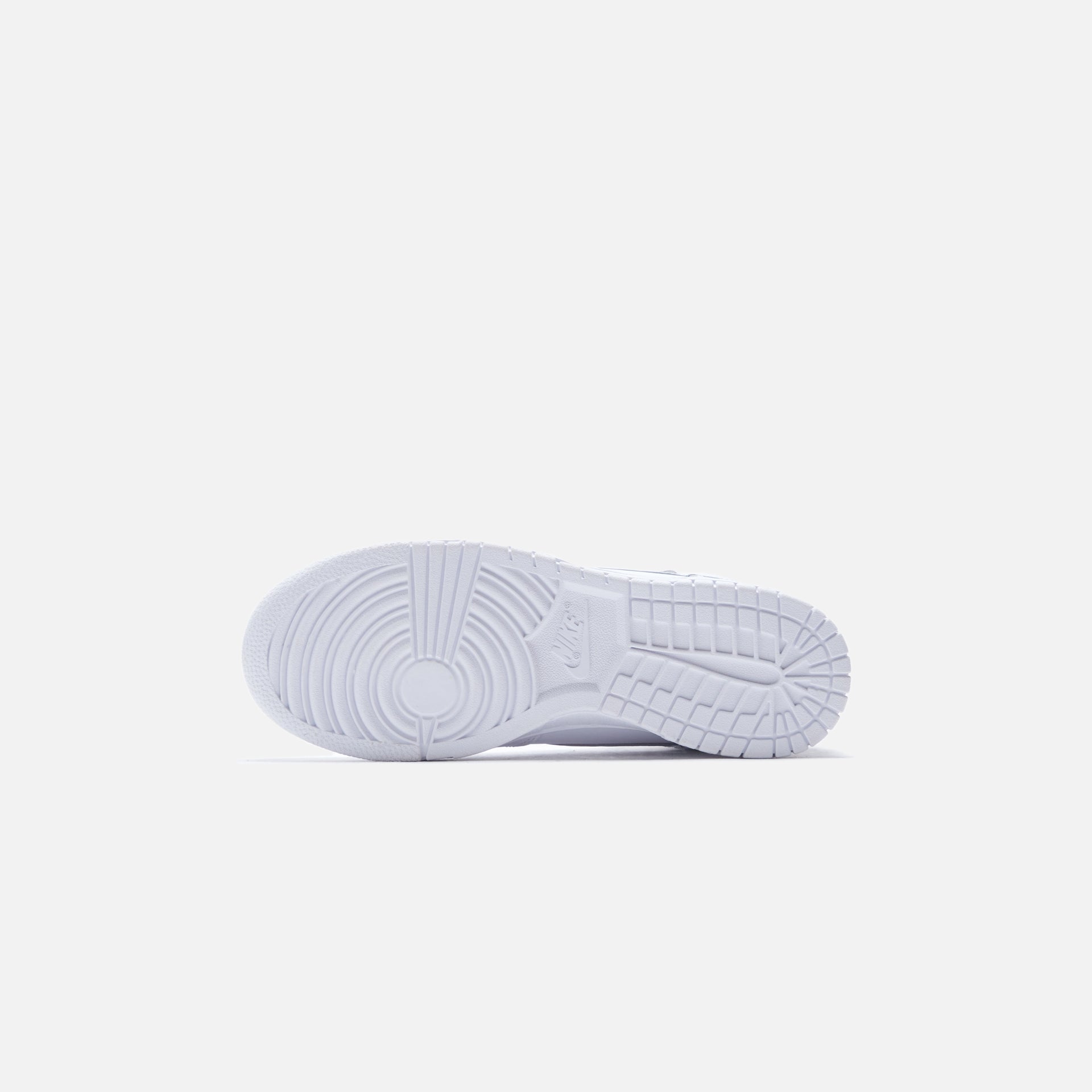 Nike Wmns Dunk High SE - White / Metallic Silver / Sail