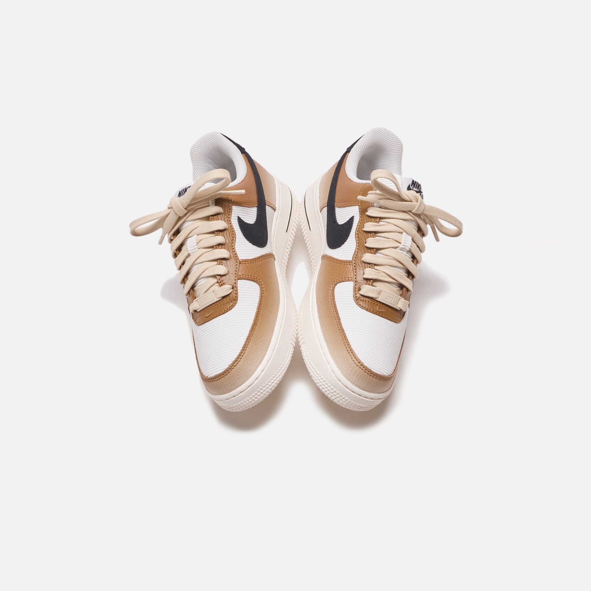 Nike WMNS Air Force 1 `07 - Ale Brown / Sail / Sand Drift / White